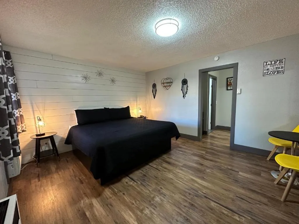 Bed in Lake Ridge South Lake Tahoe