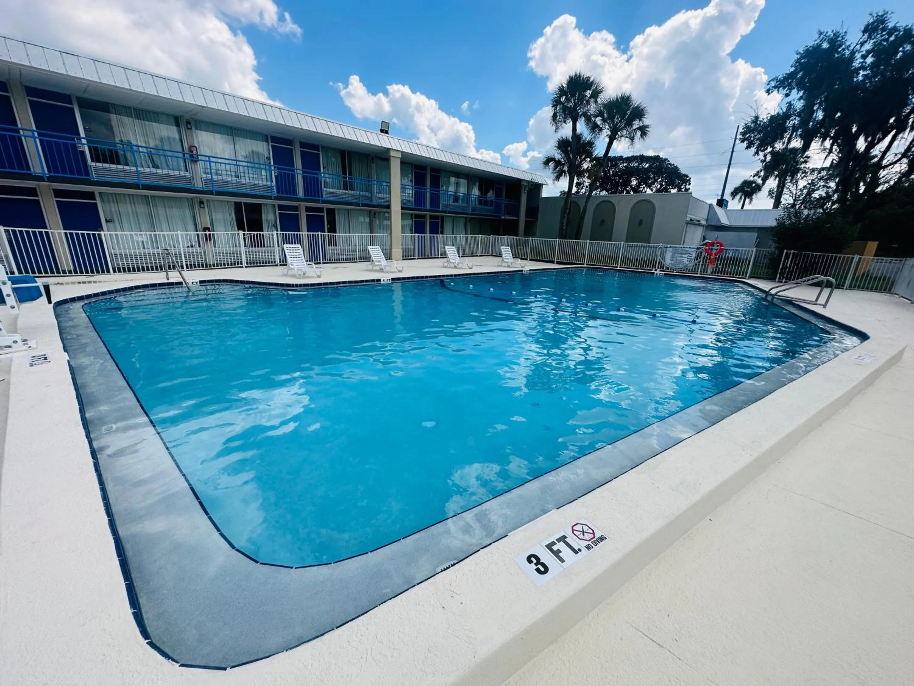 Pool view in Rodeway Inn