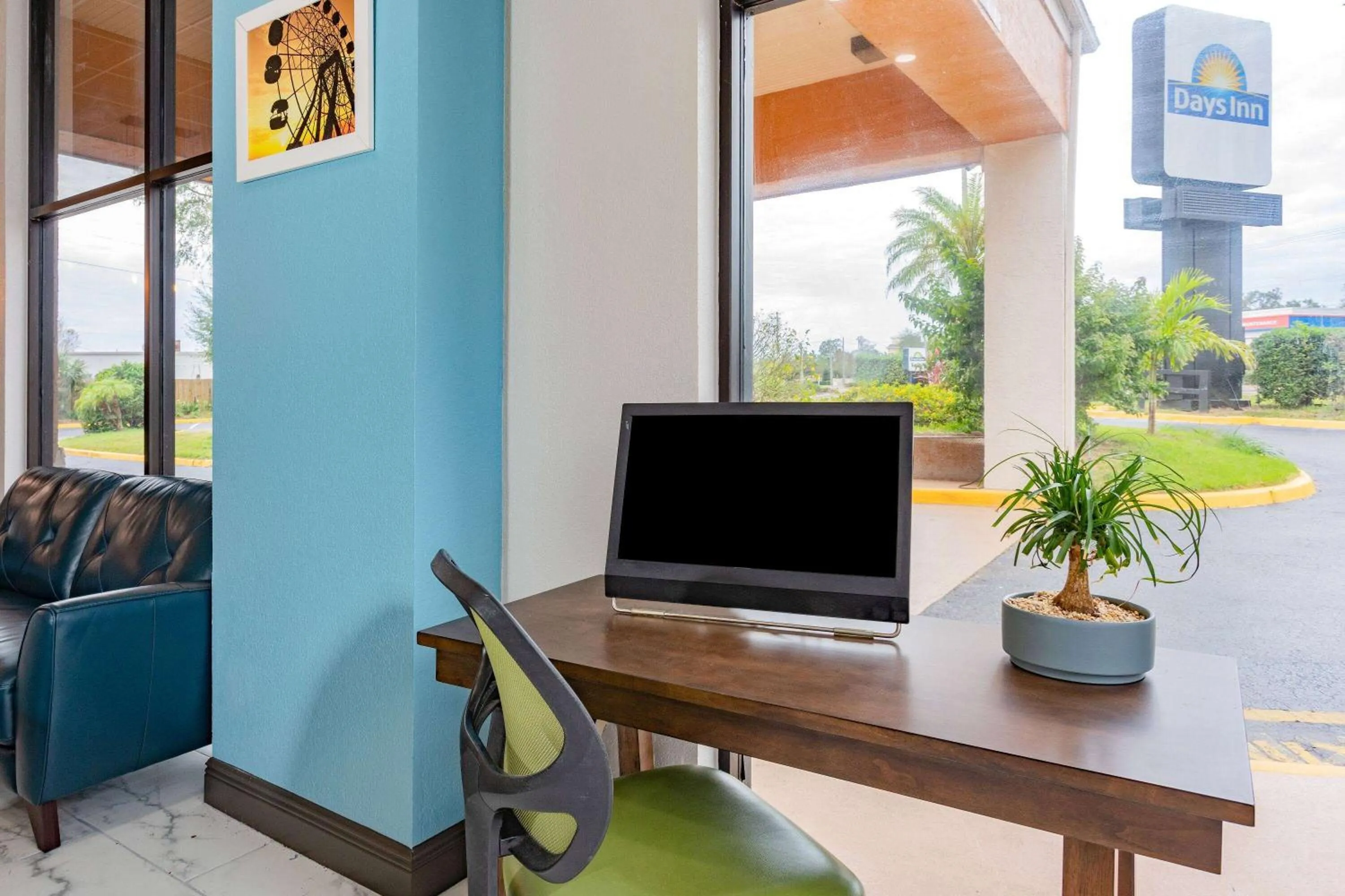 Business facilities in Days Inn by Wyndham N Orlando/Casselberry