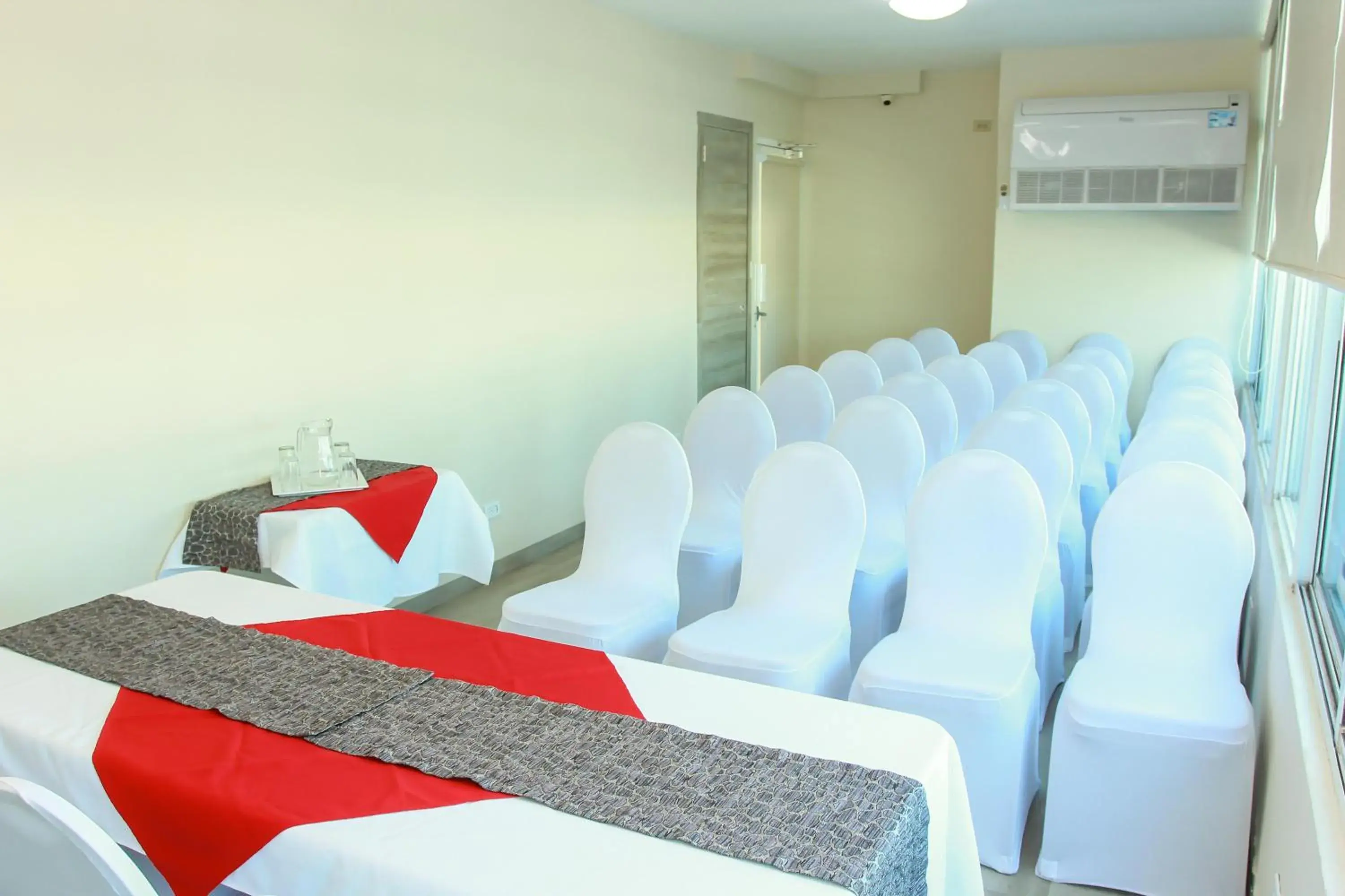 Area and facilities, Bed in Hotel Bahía Suites Area and facilities, Bed in Hotel Bahía Suites