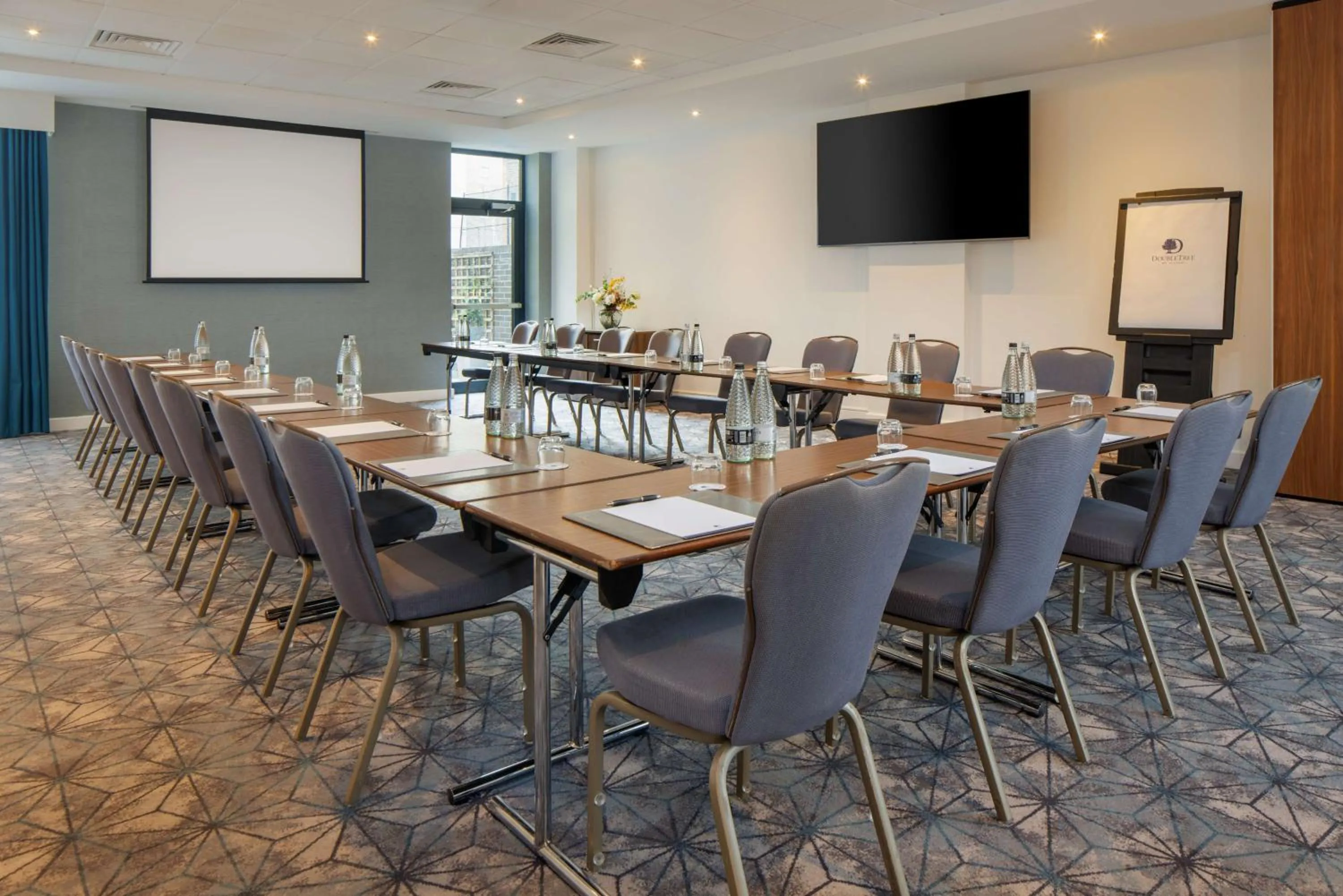 Meeting/conference room in DoubleTree by Hilton London Angel Kings Cross