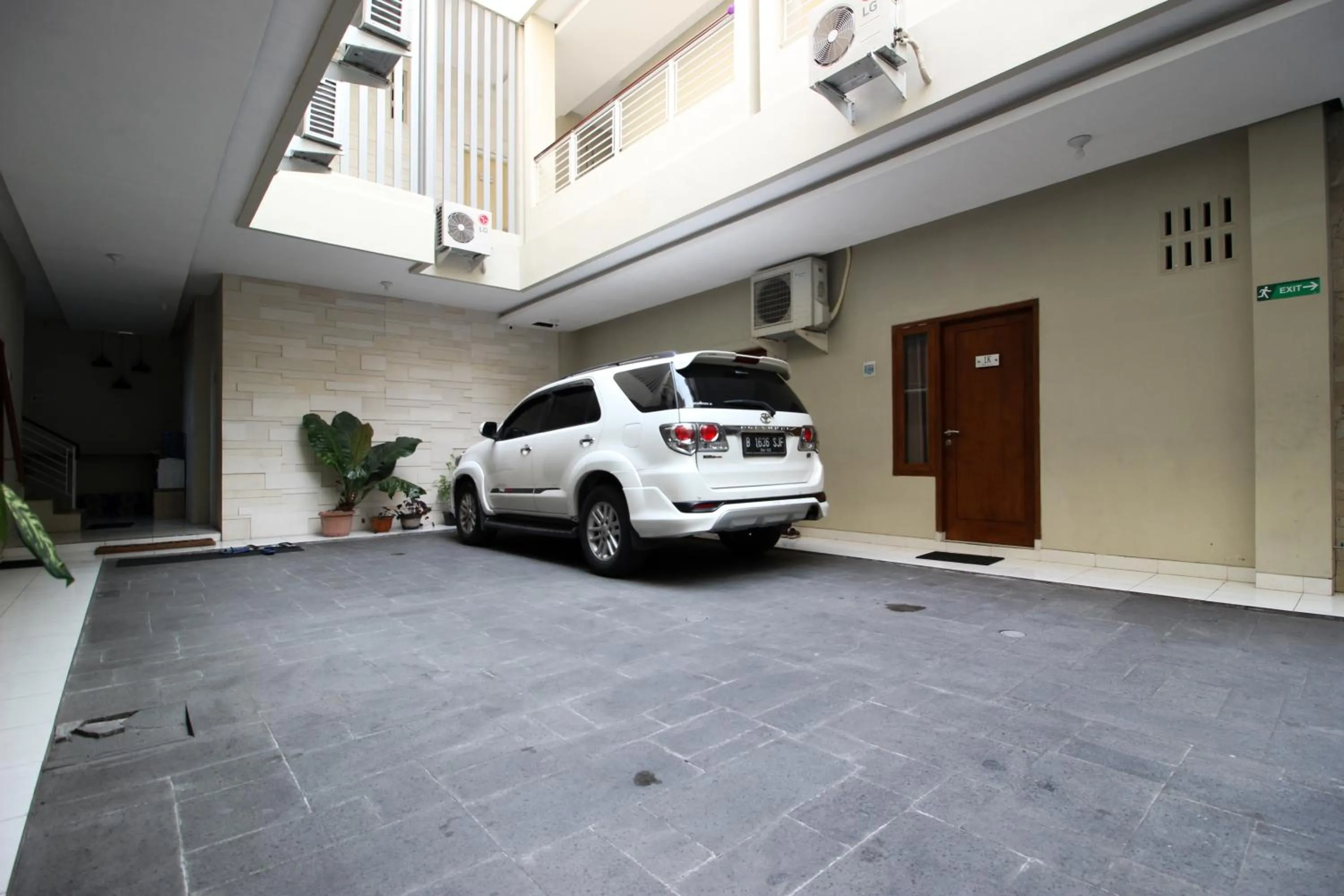 Property building in RedDoorz Plus near UPN Jogjakarta 2