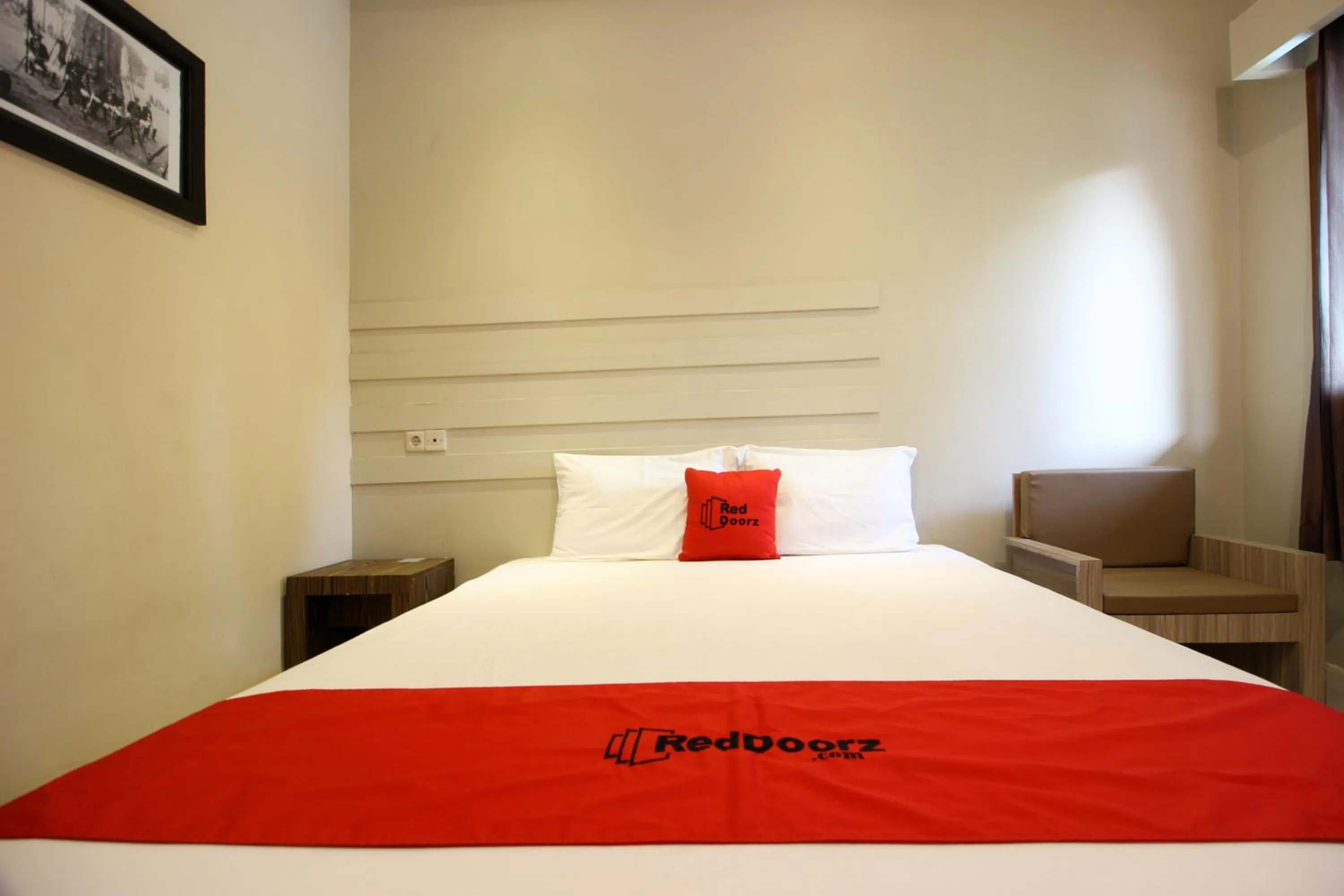 Bedroom in RedDoorz Plus @ Jalan Damai 2