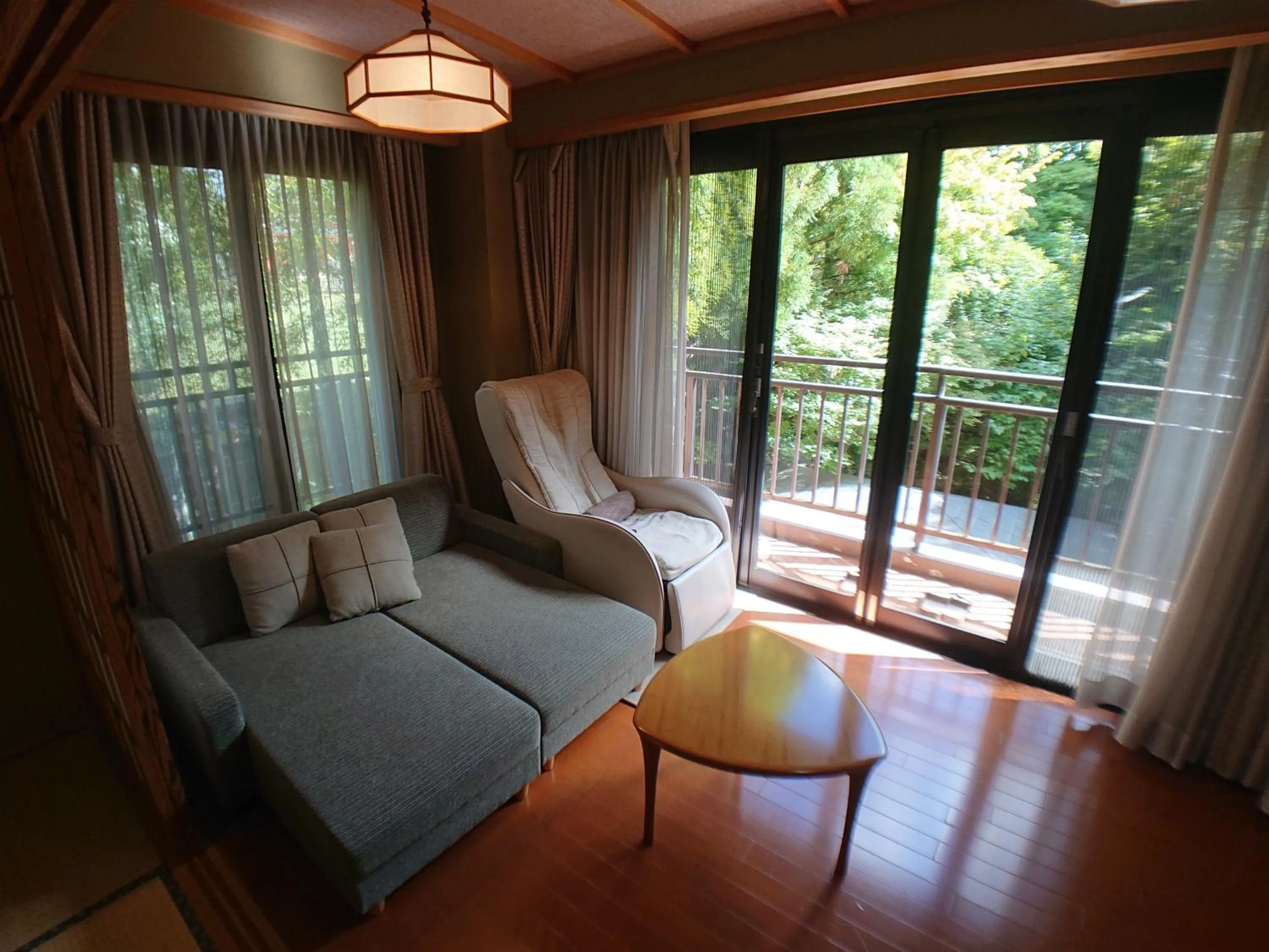 Photo of the whole room in Kasuga Hotel