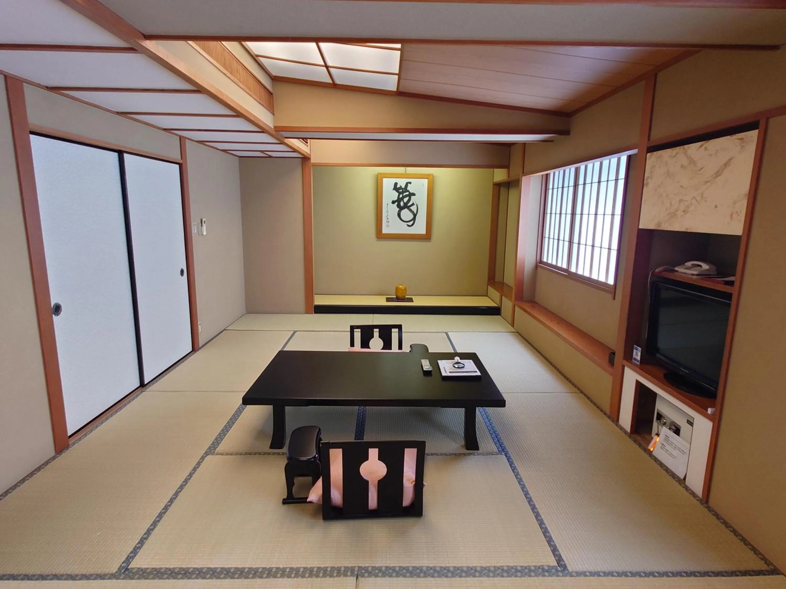 Photo of the whole room in Kasuga Hotel