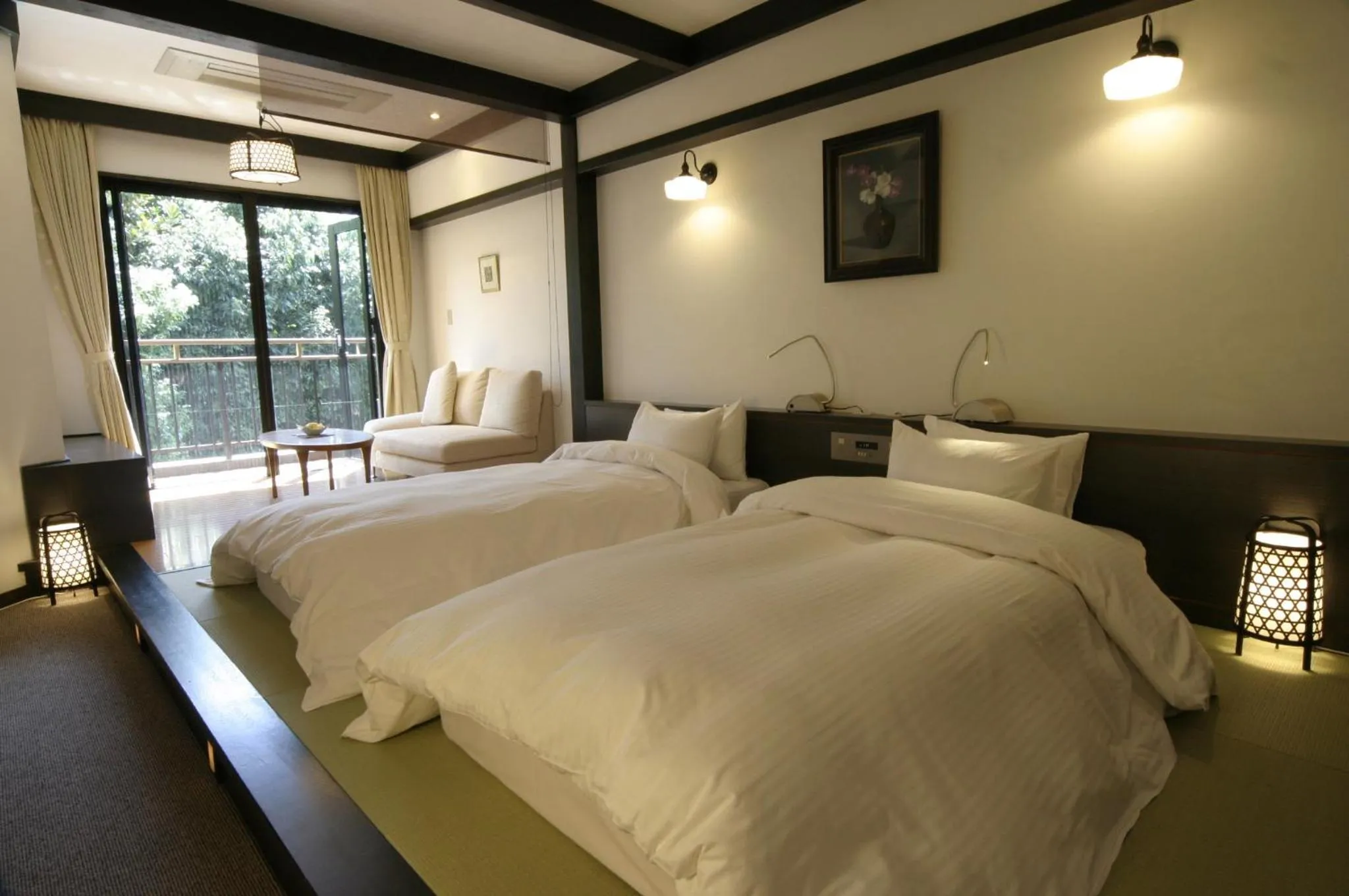 Photo of the whole room, Bed in Kasuga Hotel