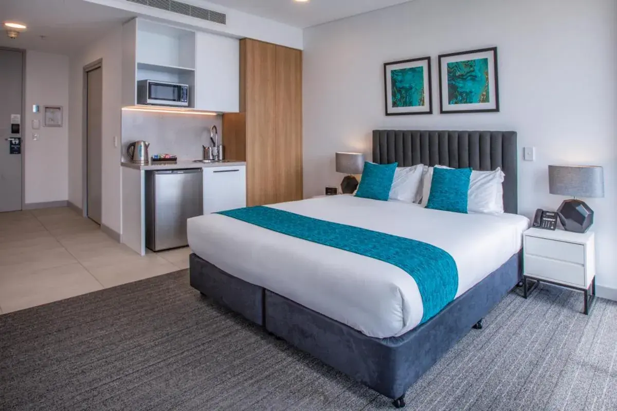 Bed in Essence Suites Taringa Bed in Essence Suites Taringa