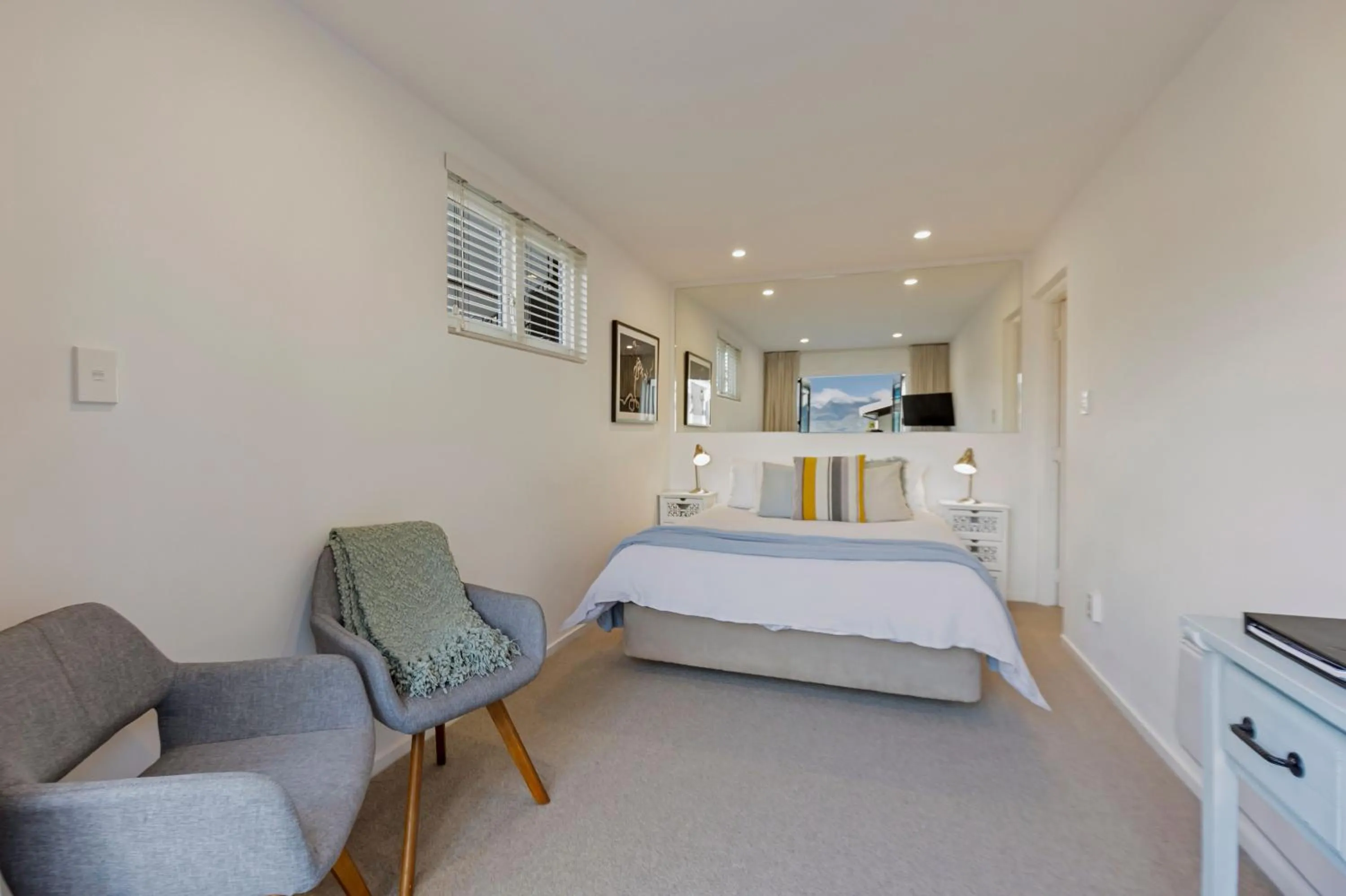 Bedroom, Bed in Queenstown House Bed & Breakfast and Apartments