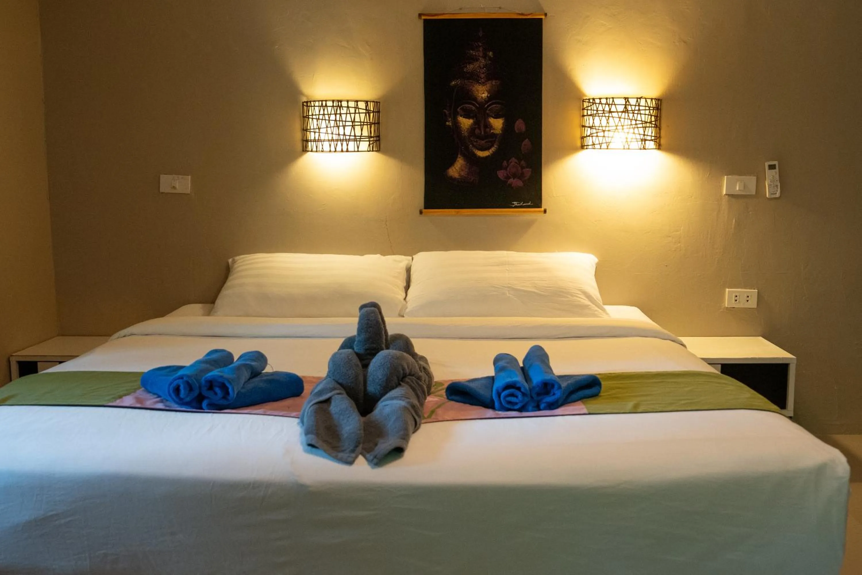 Bed in Seetanu Bungalows