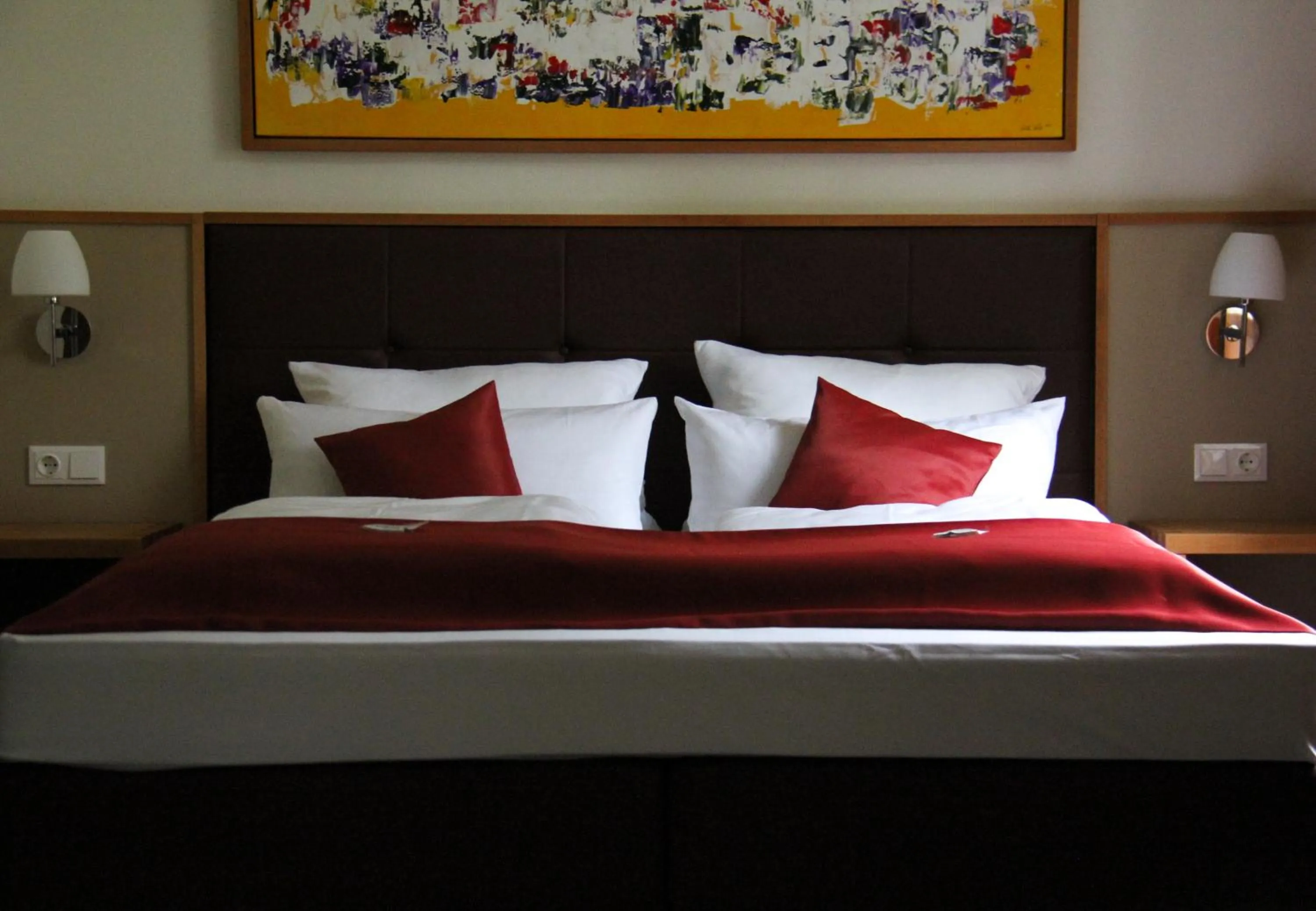 Bed in Landhotel-Neunburg