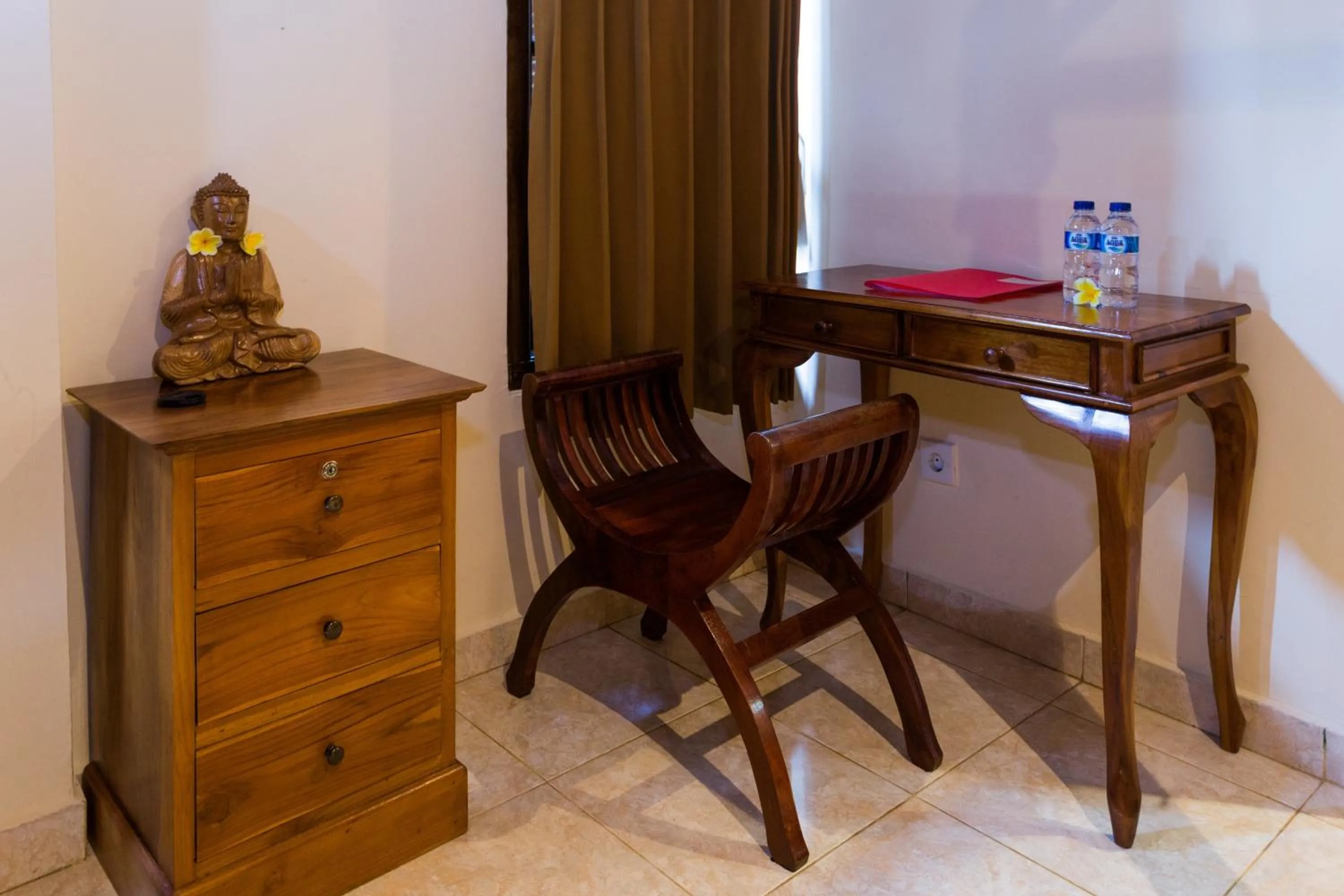 Coffee/tea facilities in Bali Asli Lodge by EPS