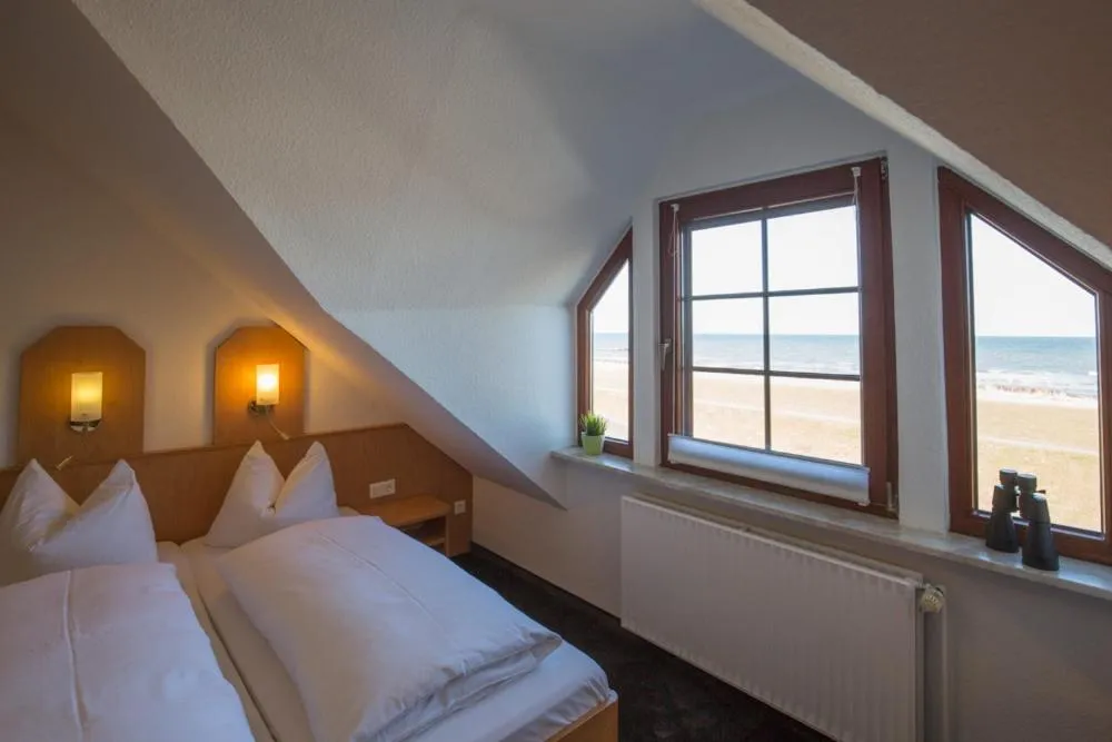 Bed in Hotel Strandräuber