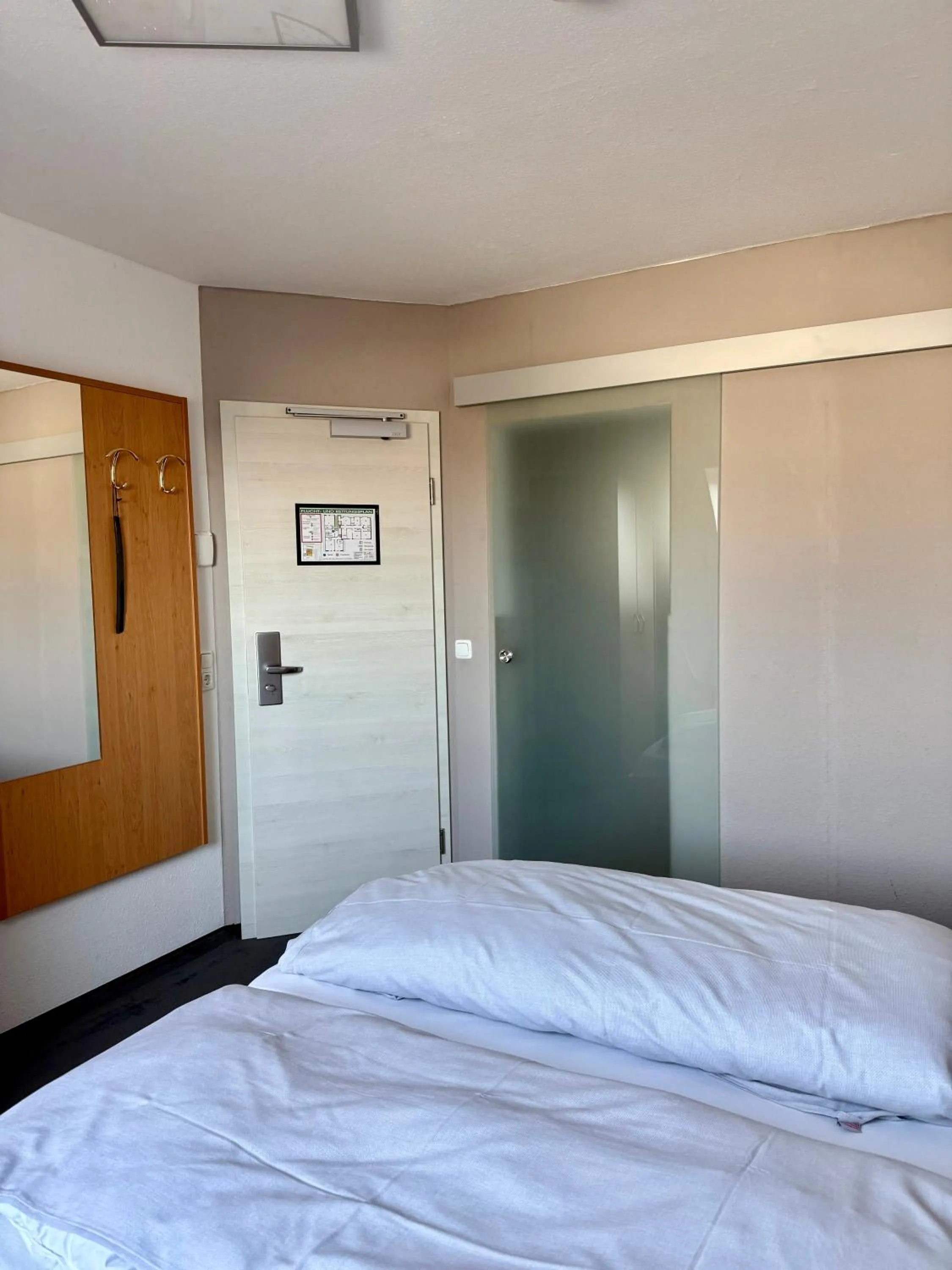 Bed in Hotel Strandräuber