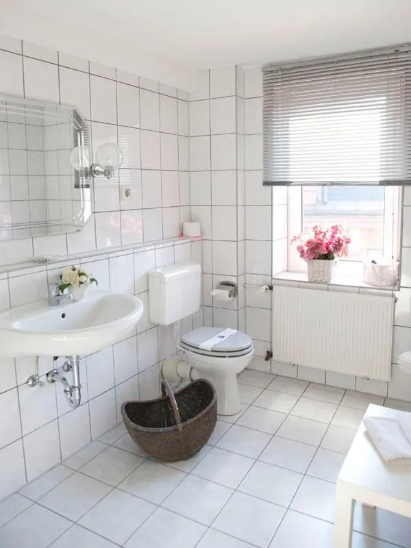 Bathroom in Hotel Frankfurter Hof