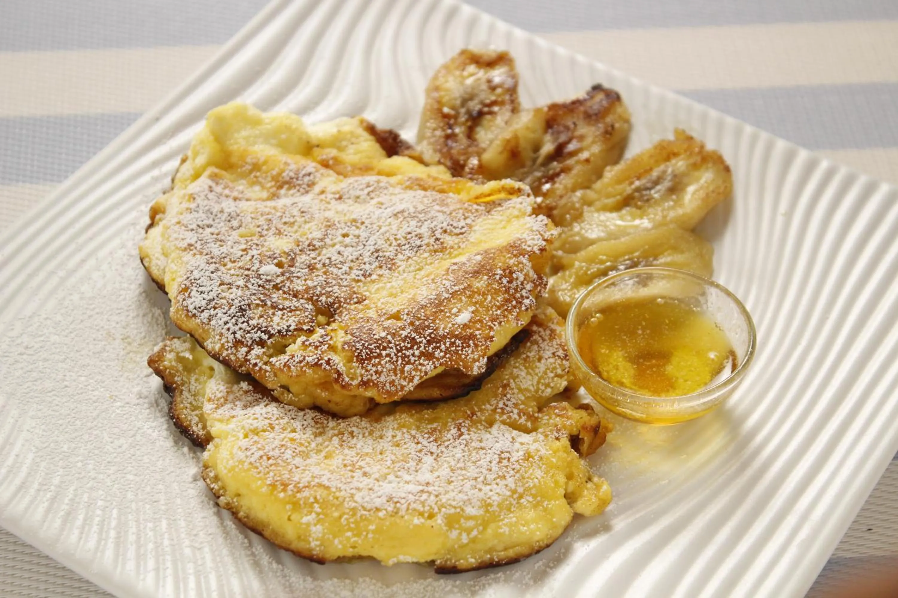 Food and drinks in WATER HOTEL Cy (Audlt Only)