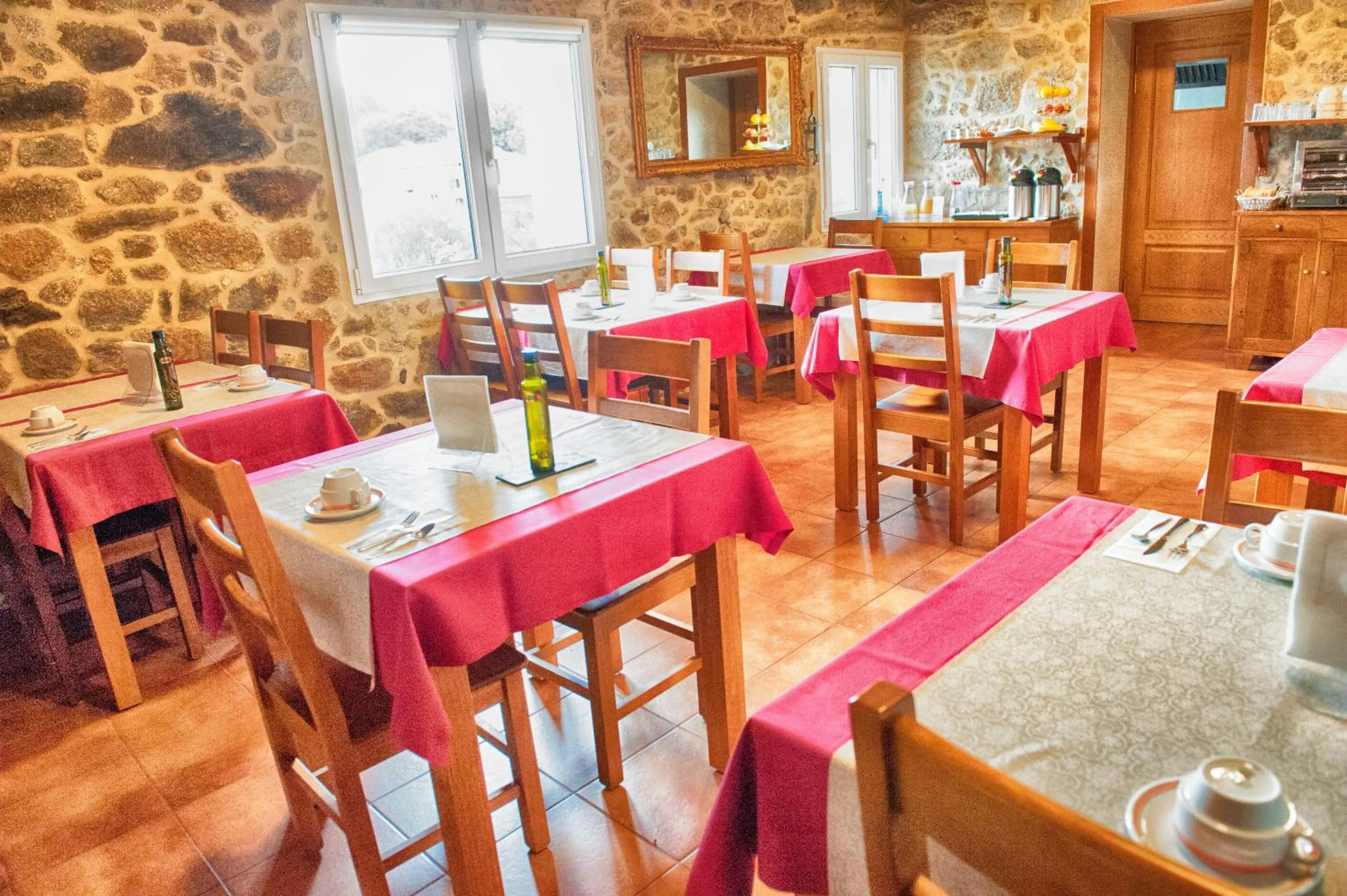 Food and drinks in A Casa do Folgo Turismo Rural