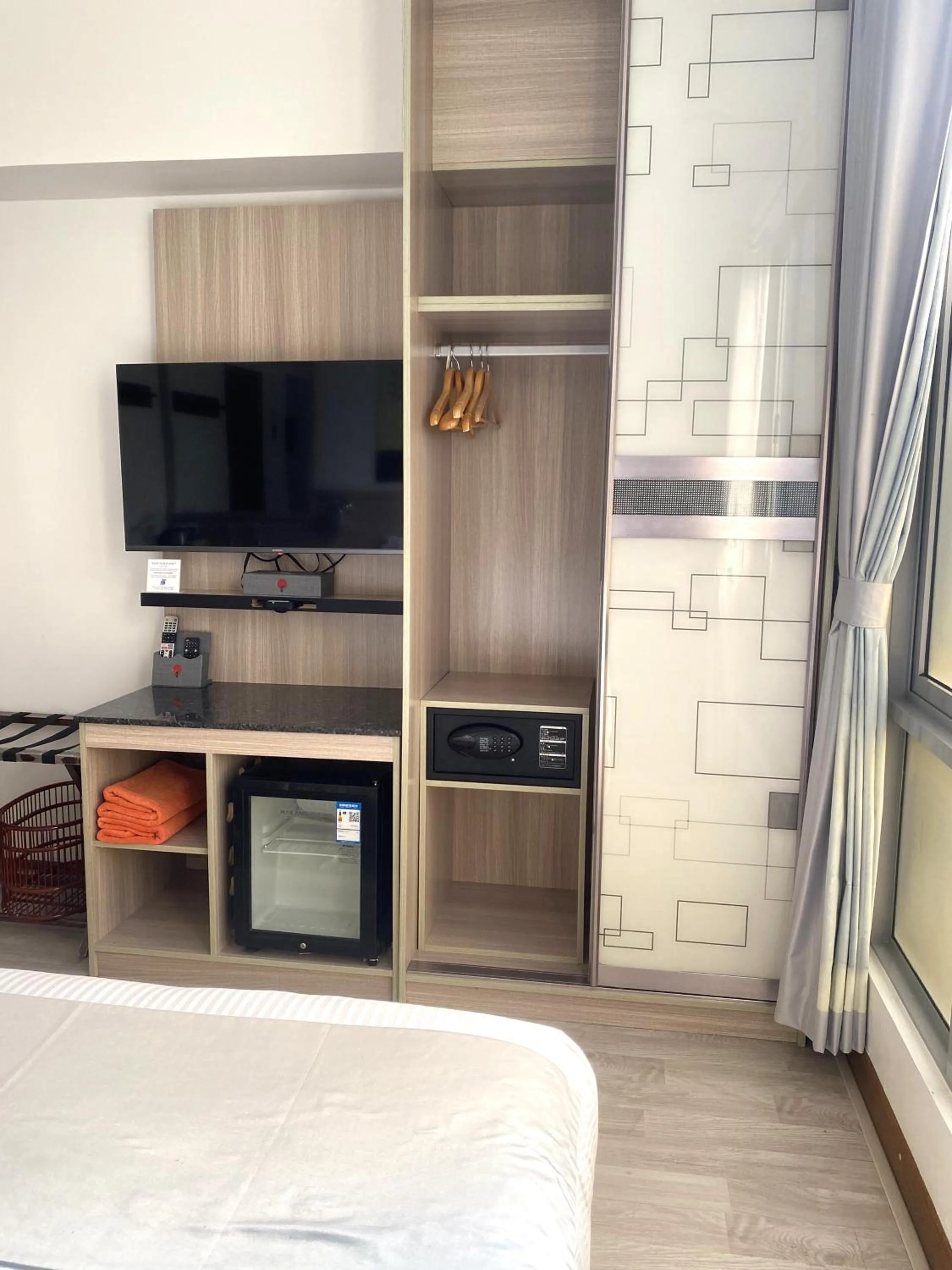 TV and multimedia, Bed in Paralian Hulhumale'