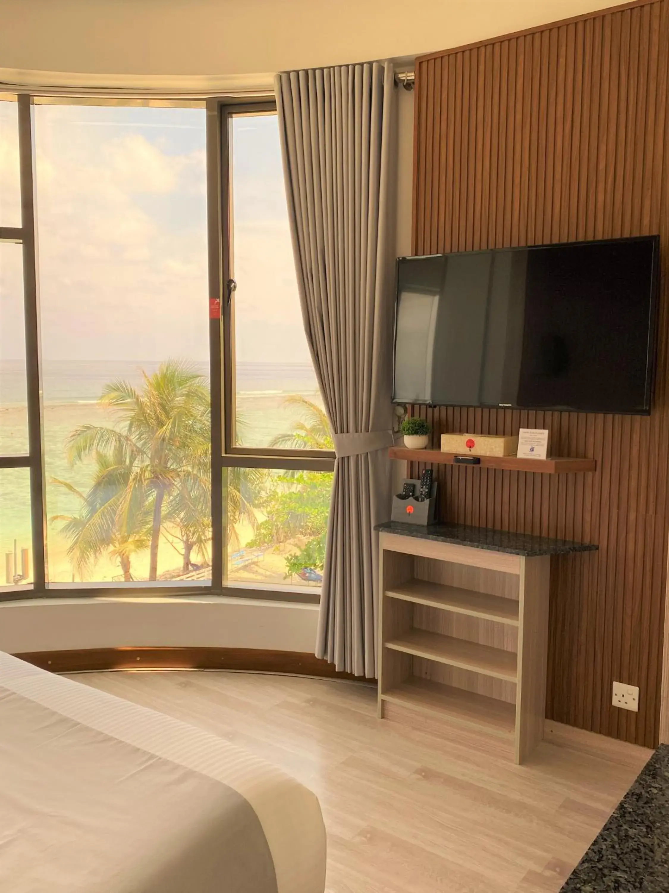 TV and multimedia, Bed in Paralian Hulhumale' TV and multimedia, Bed in Paralian Hulhumale'