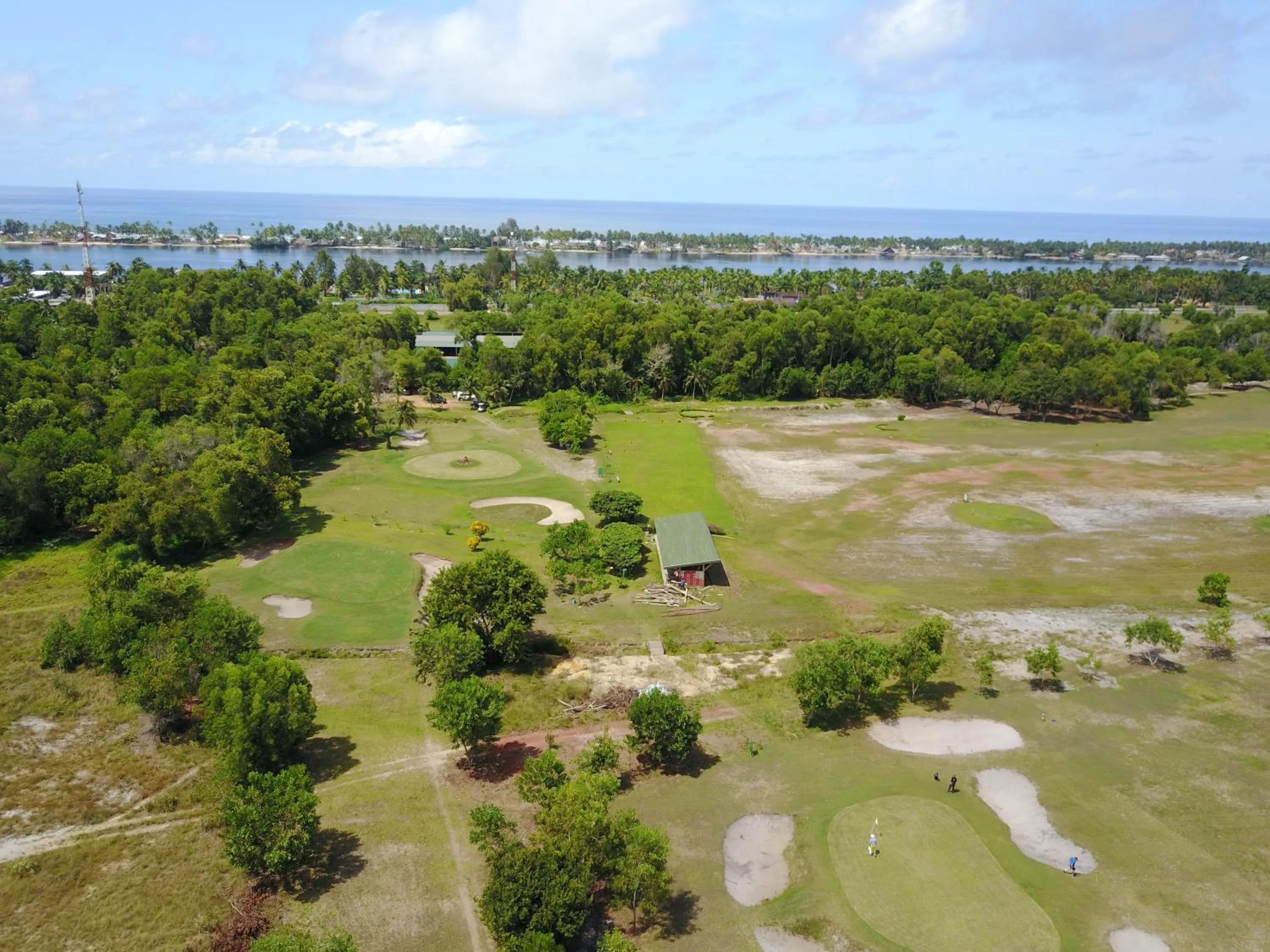 Golfcourse in Hotel Coucoue Lodge