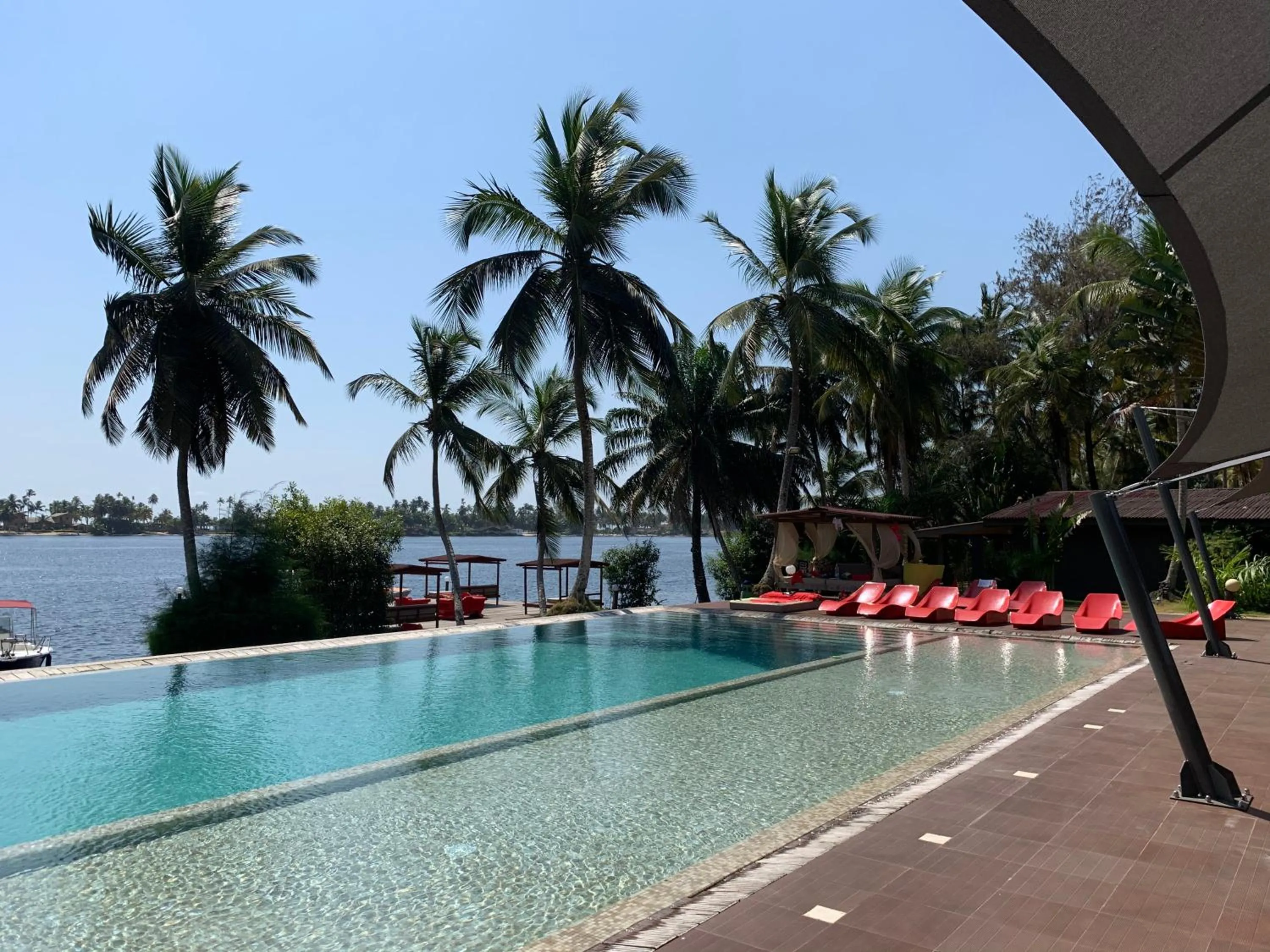 Swimming pool in Hotel Coucoue Lodge