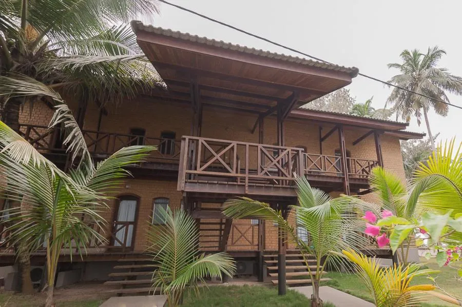 Facade/entrance in Hotel Coucoue Lodge