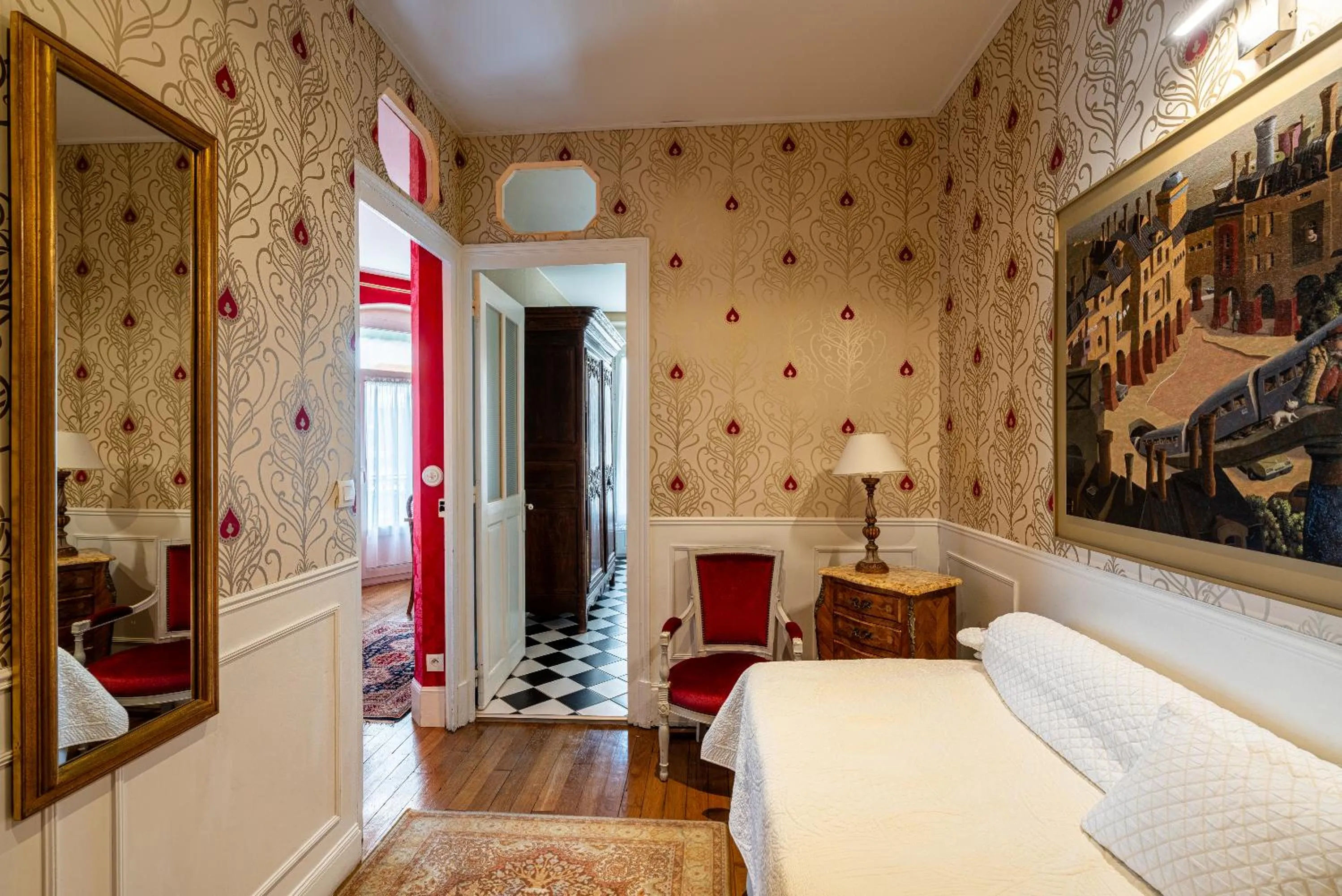 Bed in Hôtel de l'Abeille