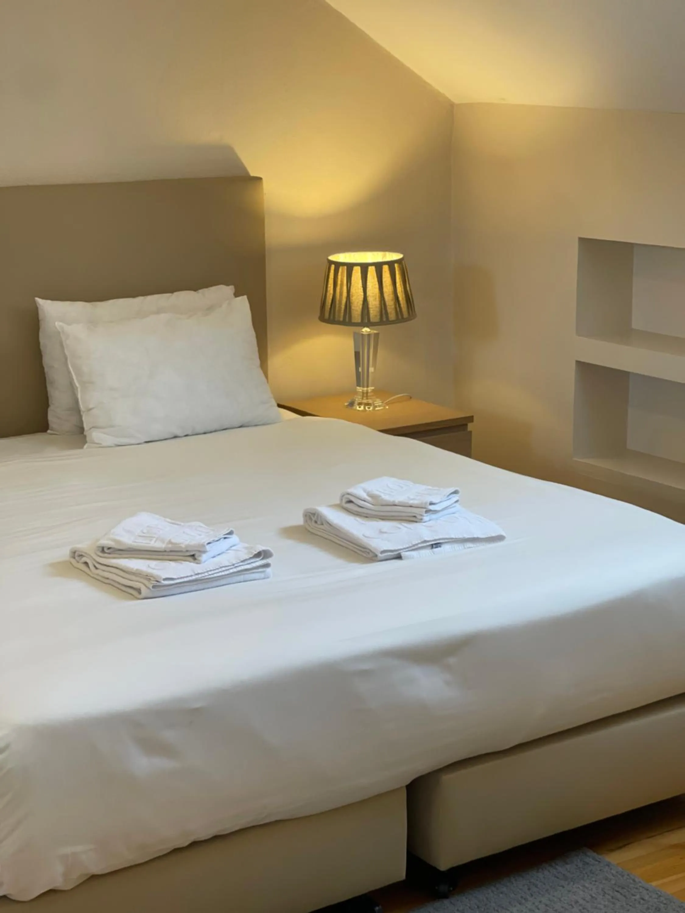 Bedroom, Bed in Lisbon Colours Bairro Alto Apartments