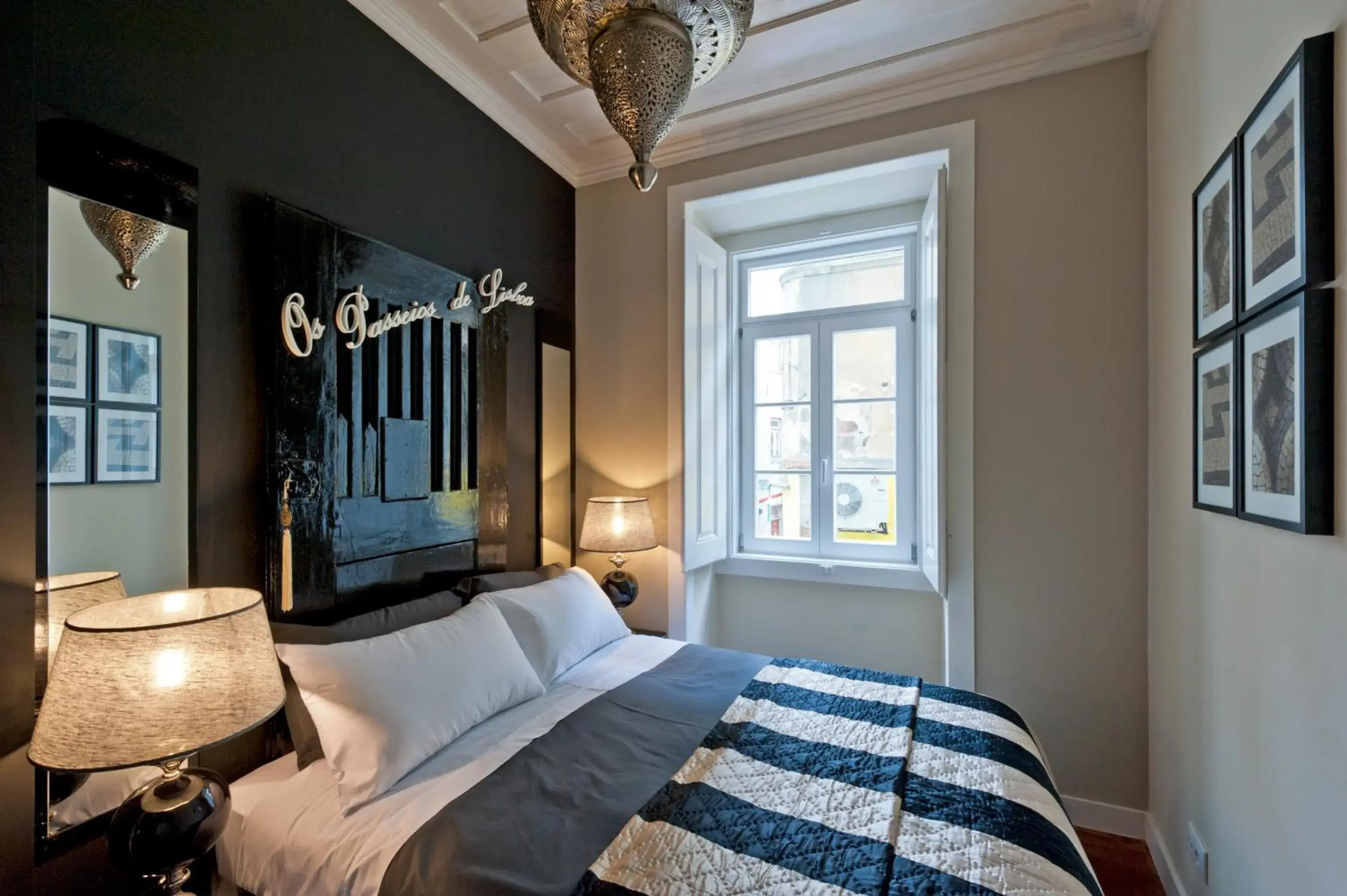 Bed in Lisbon Colours Bairro Alto Apartments Bed in Lisbon Colours Bairro Alto Apartments