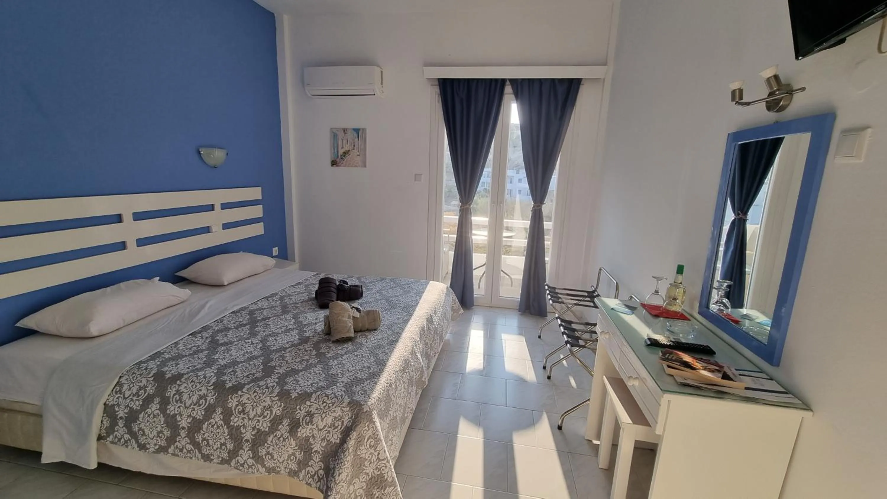 Bed in Syros Holidays
