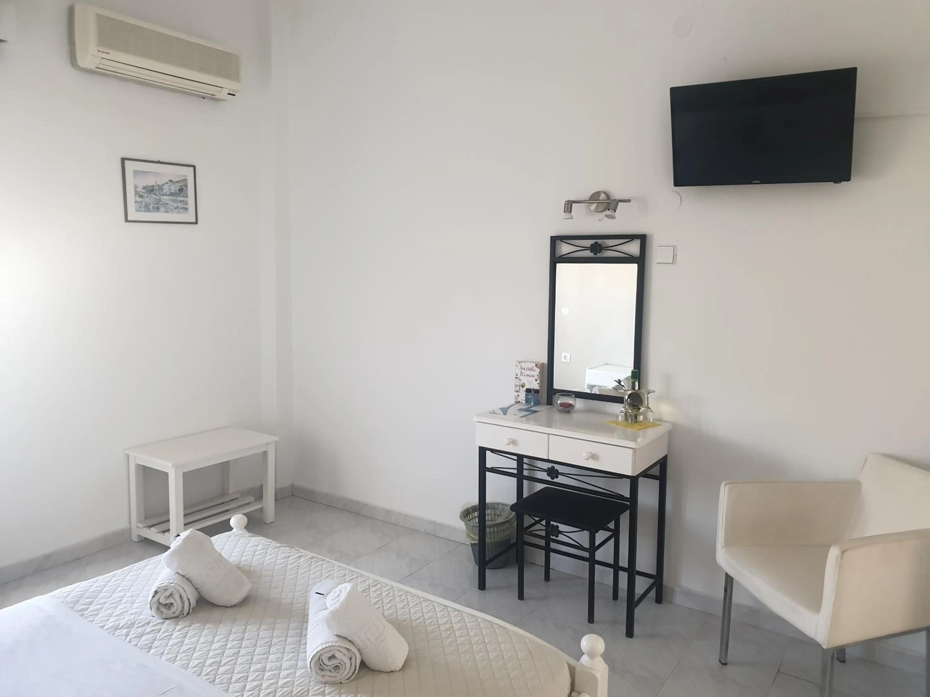 Bed in Syros Holidays