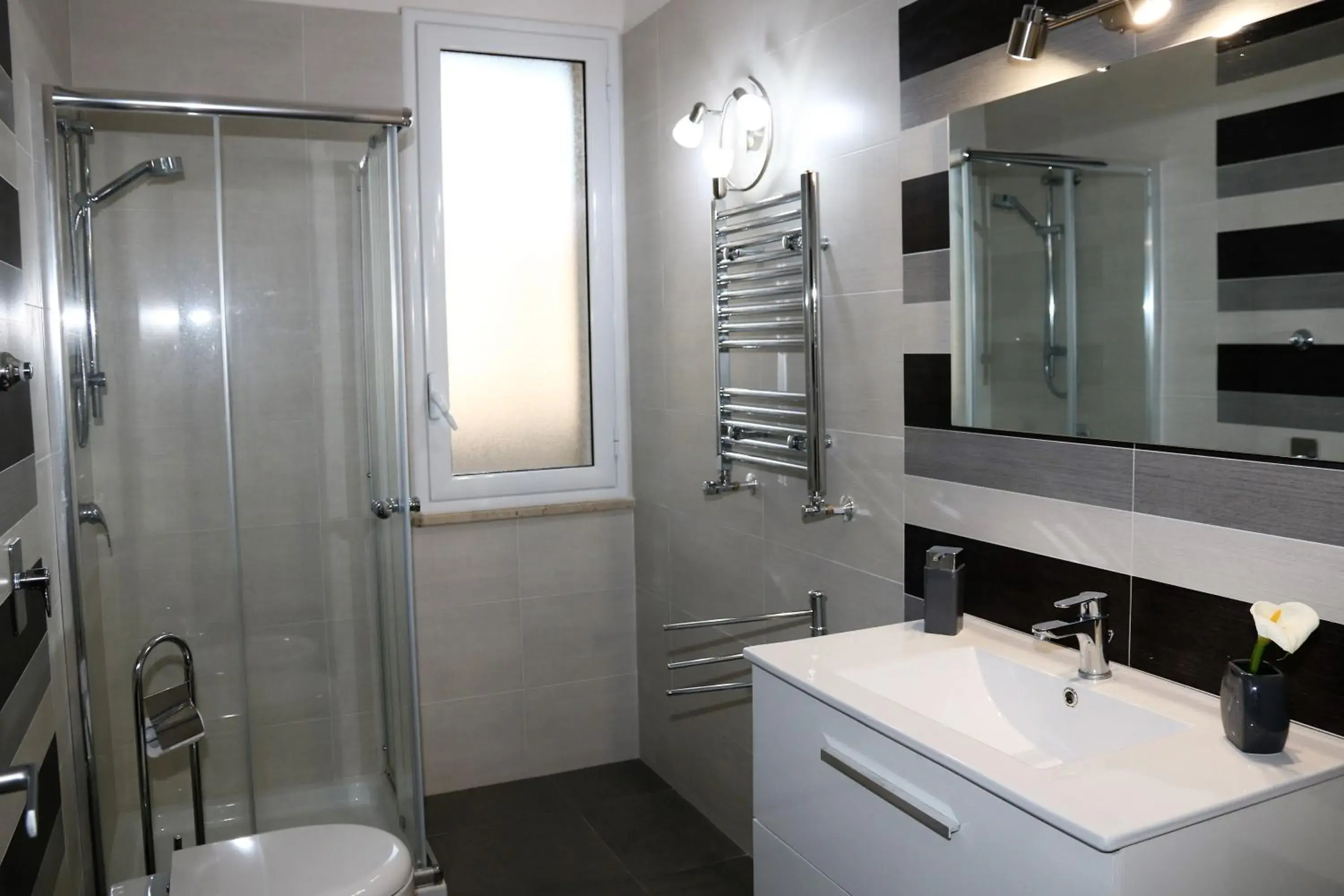 Deluxe Double Room with Balcony and Sea View in B&B Al Porticciolo Deluxe Double Room with Balcony and Sea View in B&B Al Porticciolo