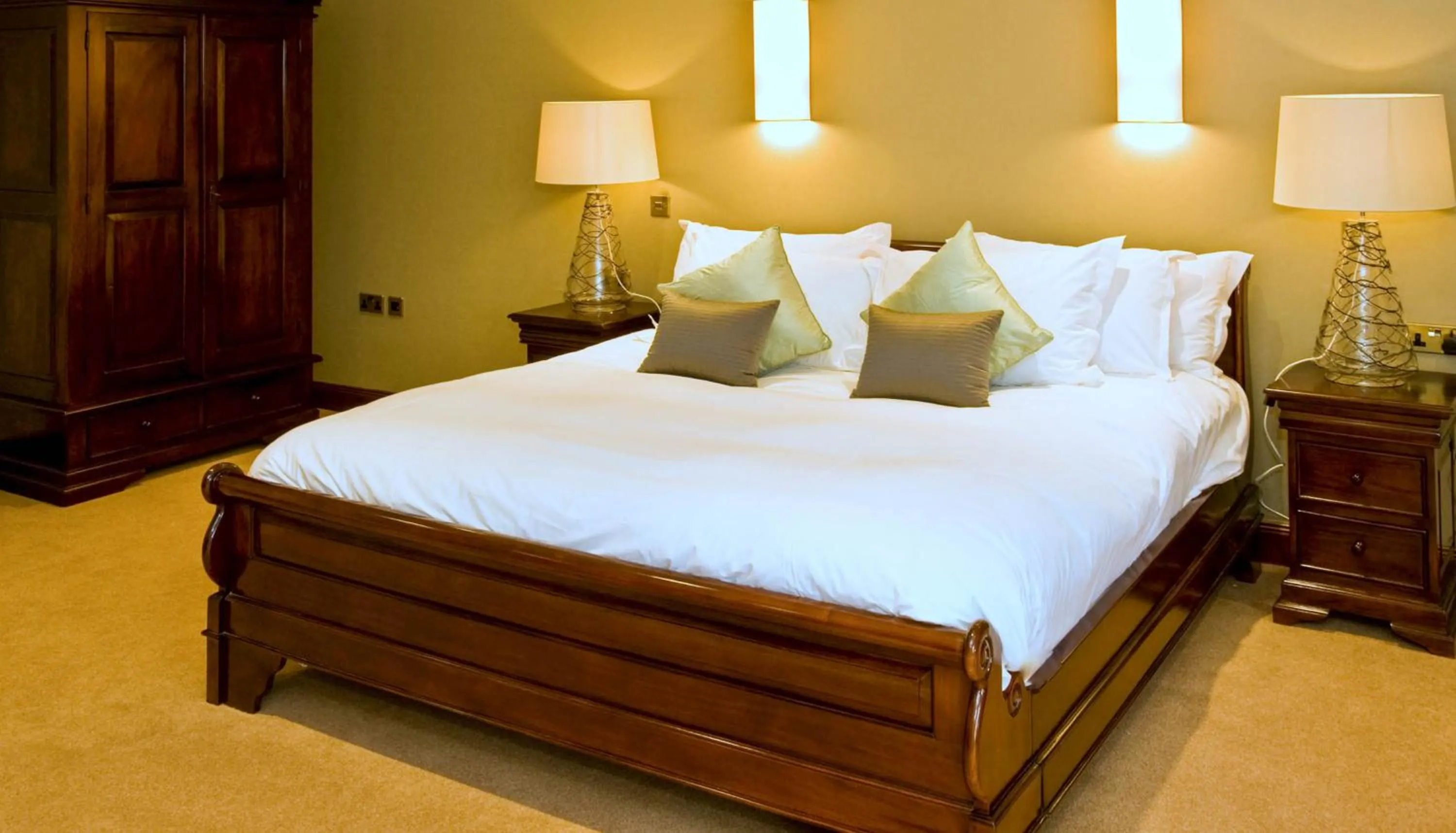 Bed in Garstang Country Hotel & Golf, Sure Hotel Collection
