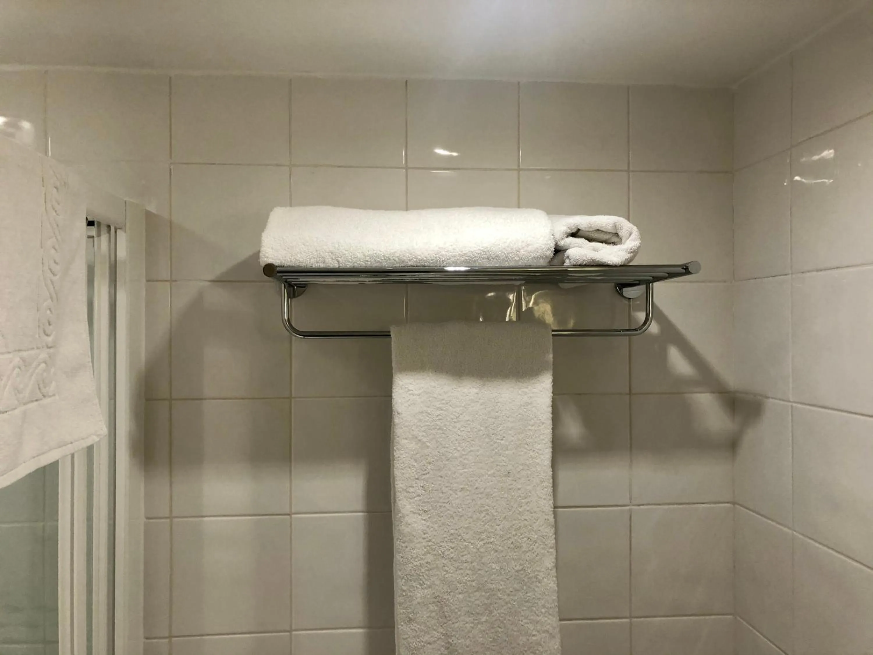 Bathroom in String Of Horses