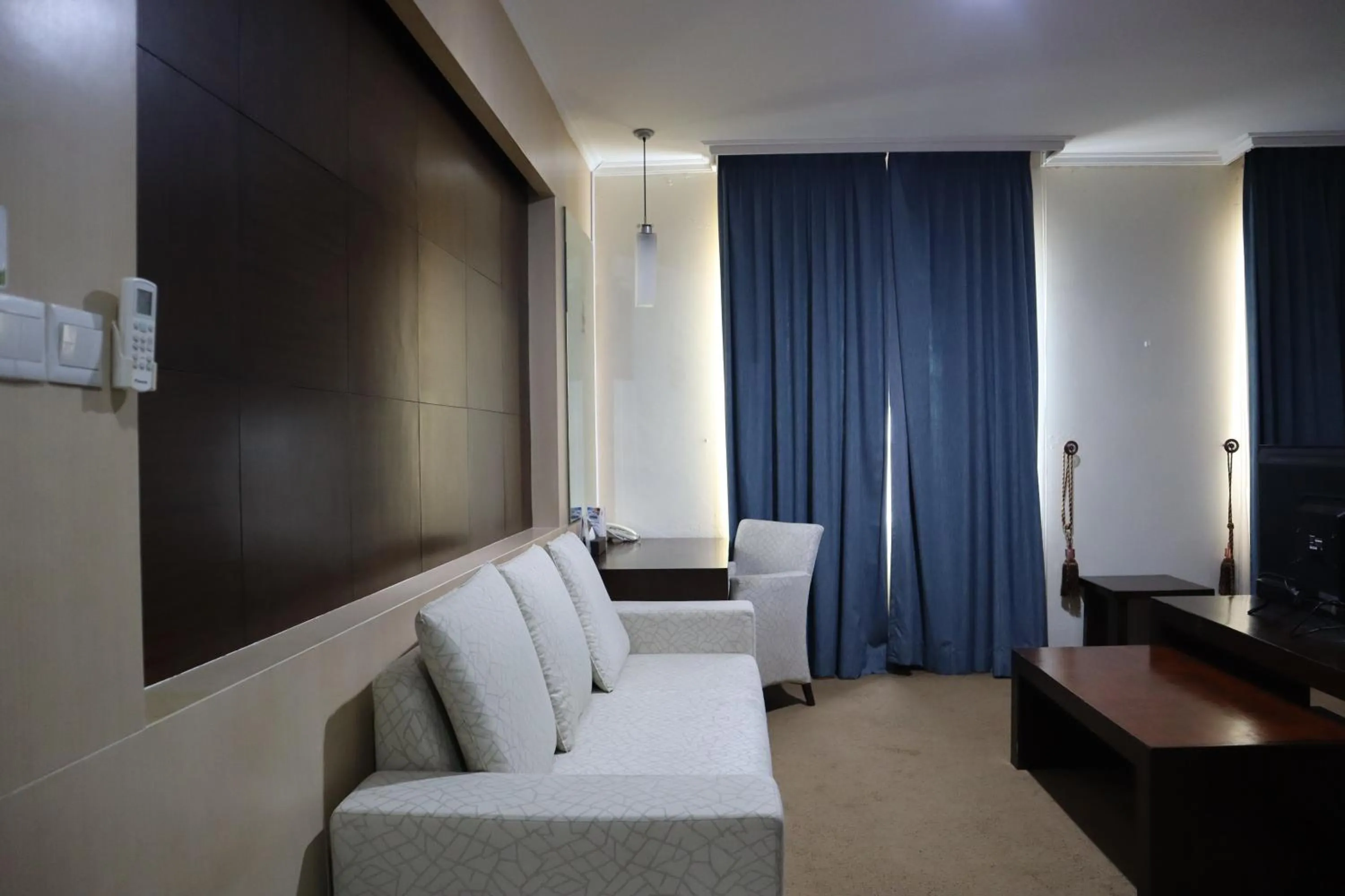 Seating area in Hotel Dafam Pekalongan