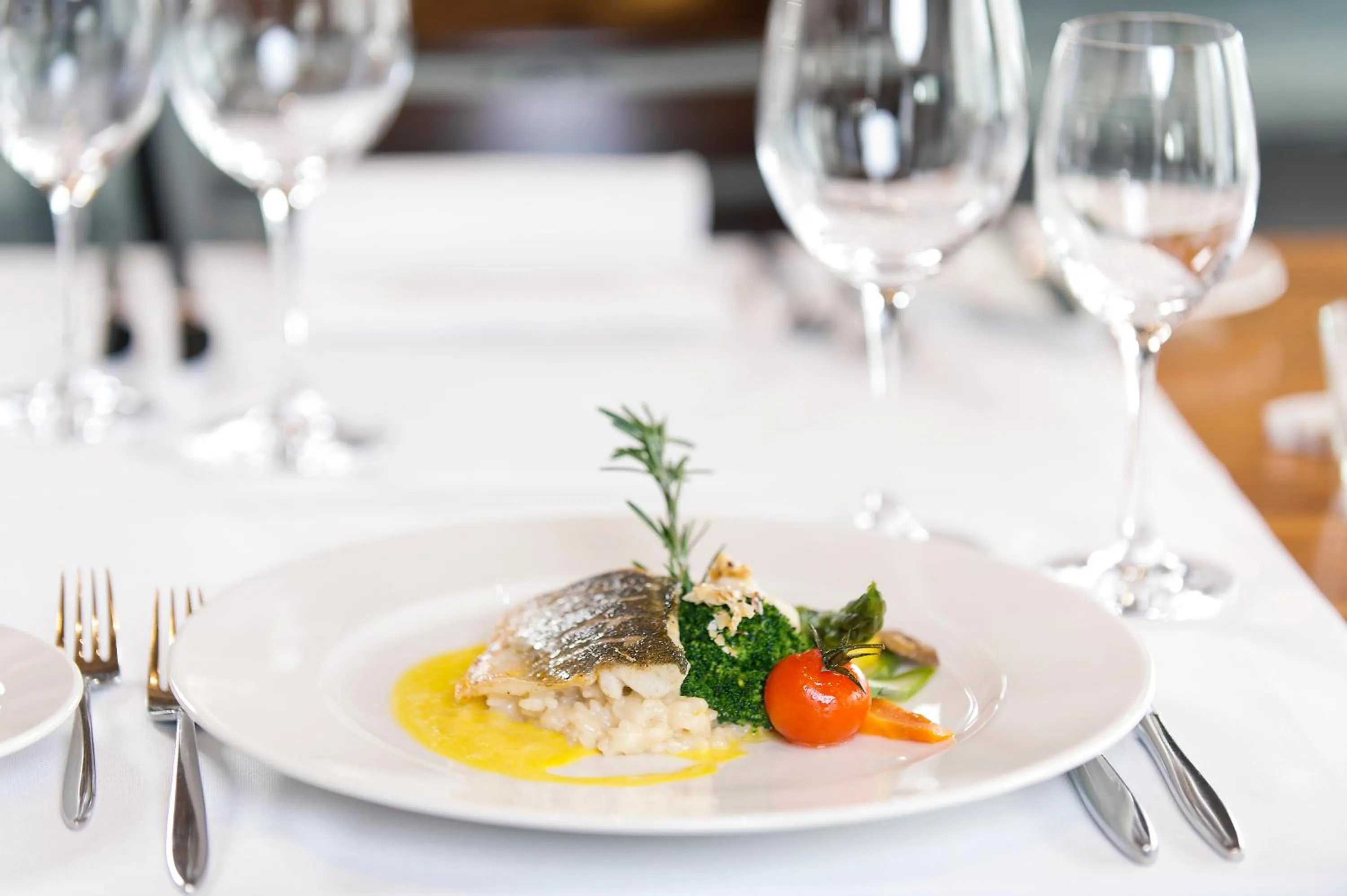 Food and drinks in Hotel Sportcenter Fünf Dörfer AG