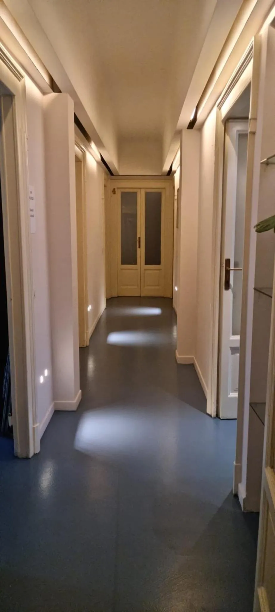 Communal kitchen in Central Hostel Milano