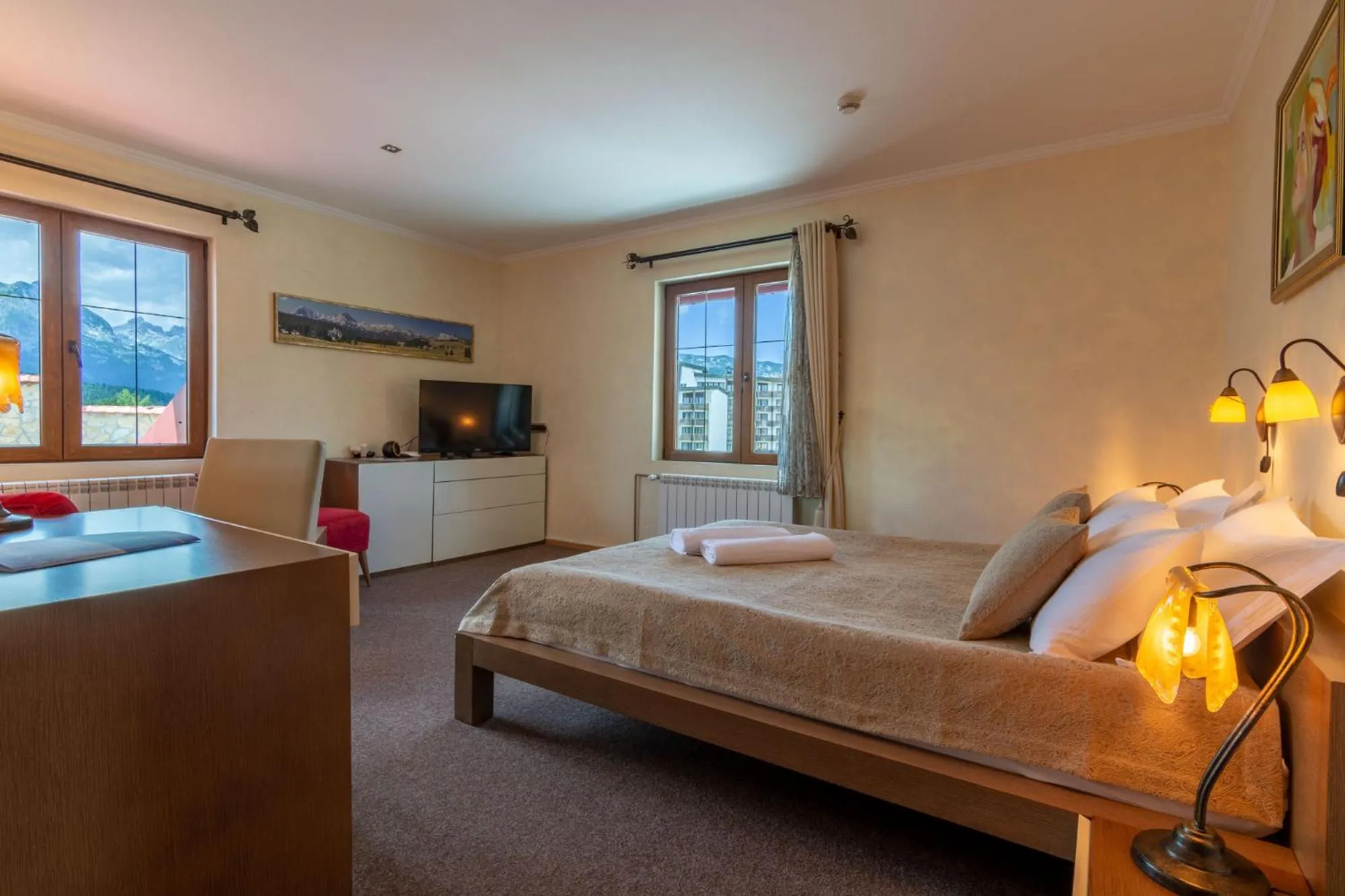 Photo of the whole room, Bed in Ski Hotel