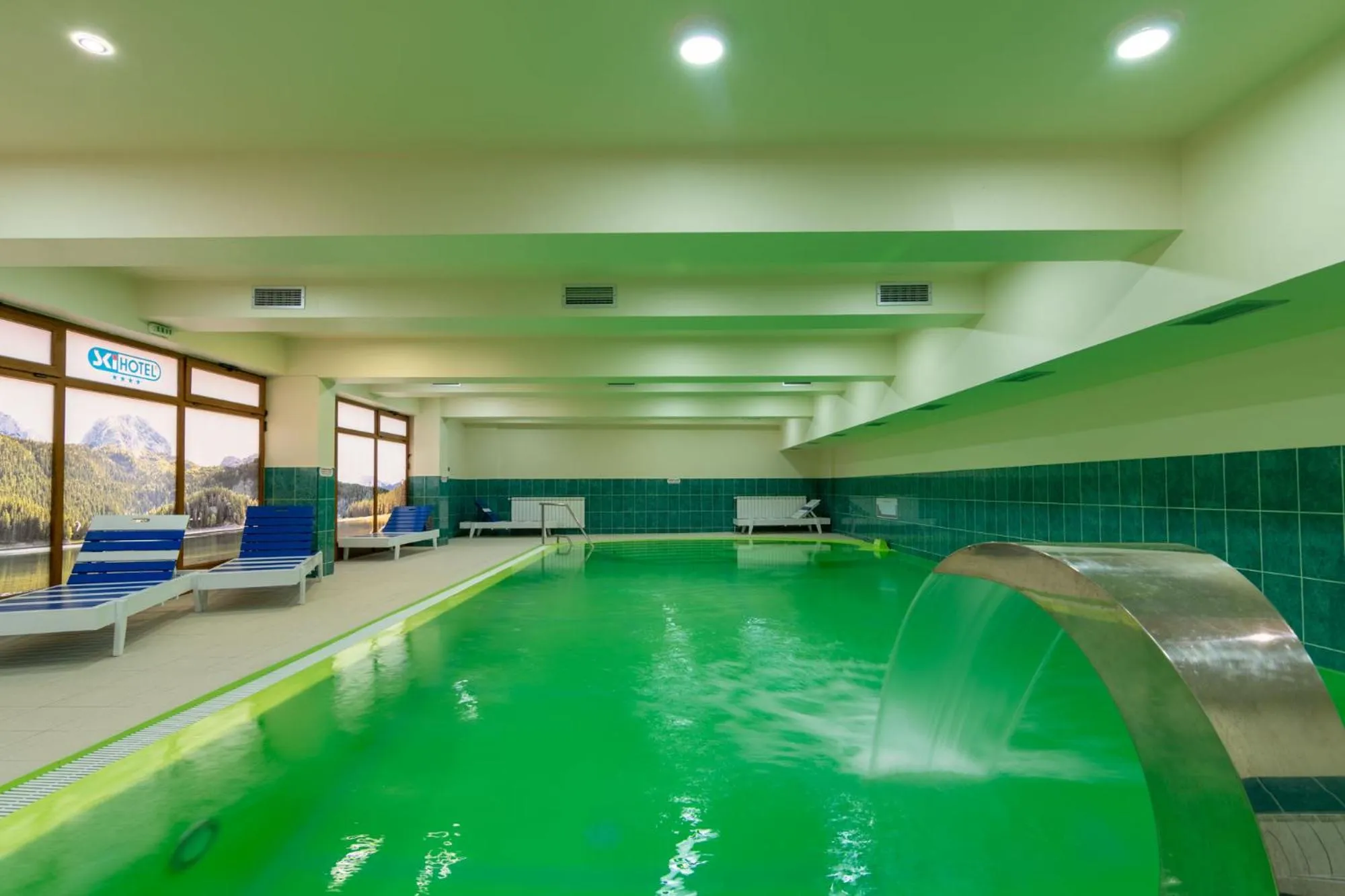 Swimming pool in Ski Hotel