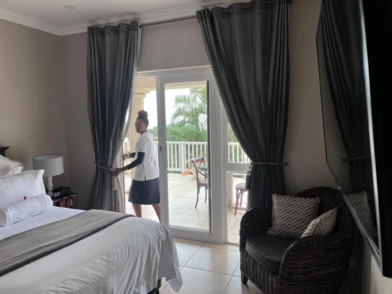 Bedroom, Bed in Seaview Manor Exquisite Bed & Breakfast