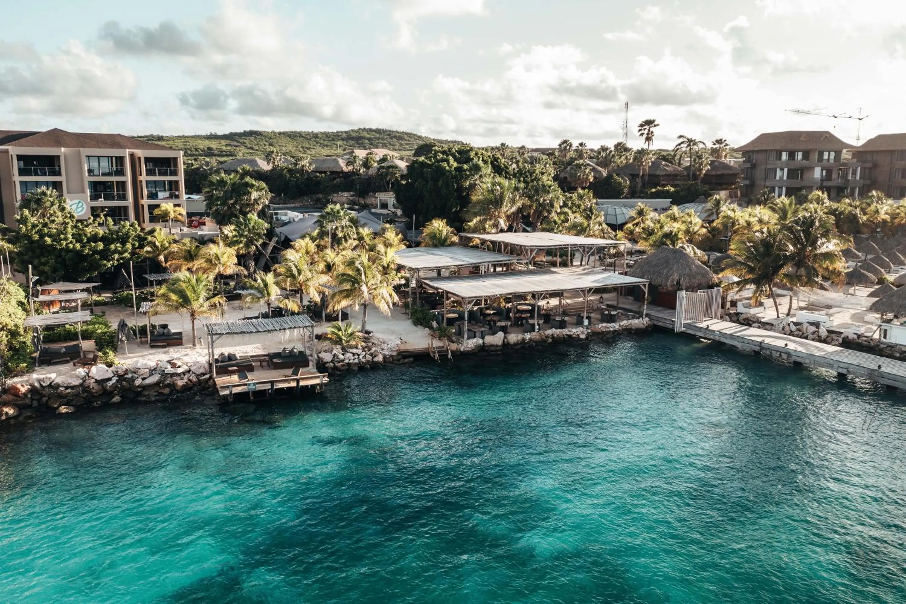 Restaurant/places to eat in Kontiki Beach Resort