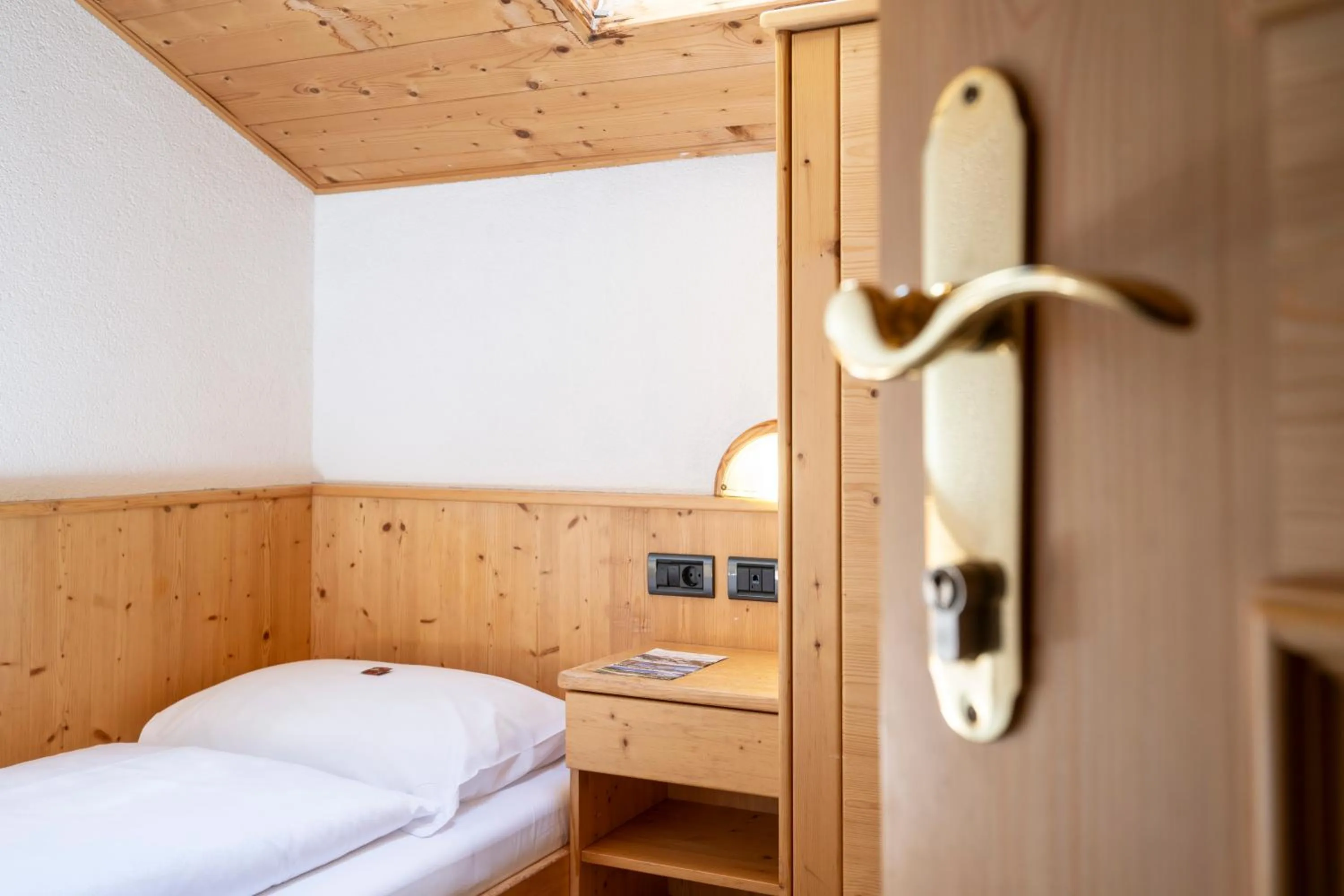 Bedroom, Bed in Berghotel Schlemmer