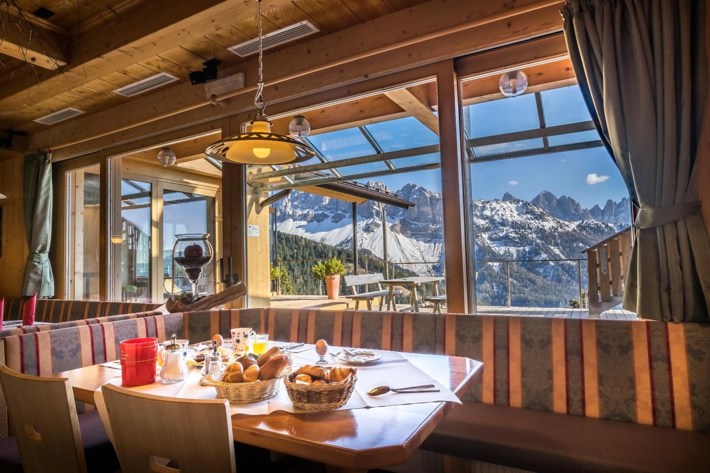 Buffet breakfast in Berghotel Schlemmer