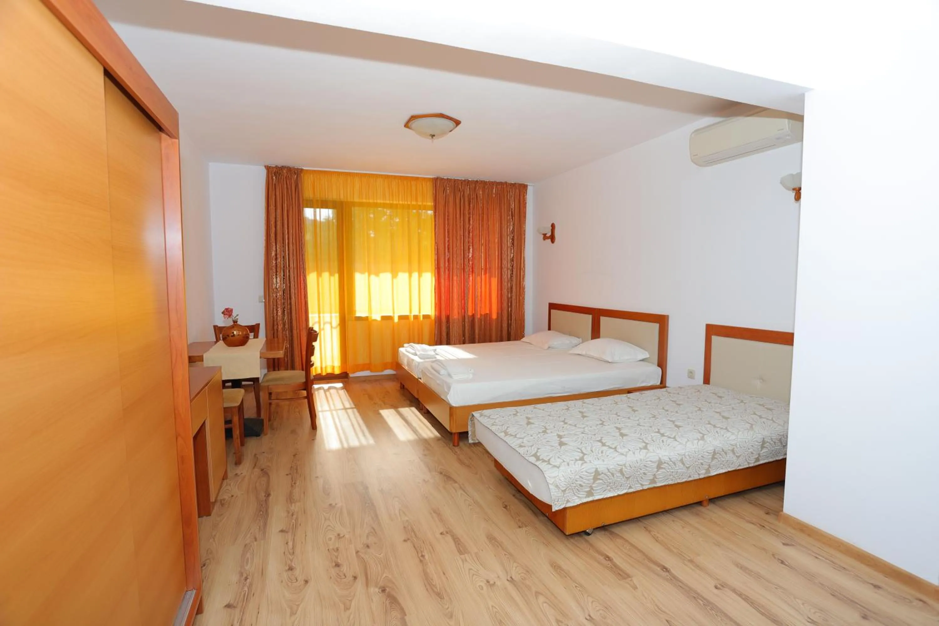 Bedroom in Hotel Orehite-G