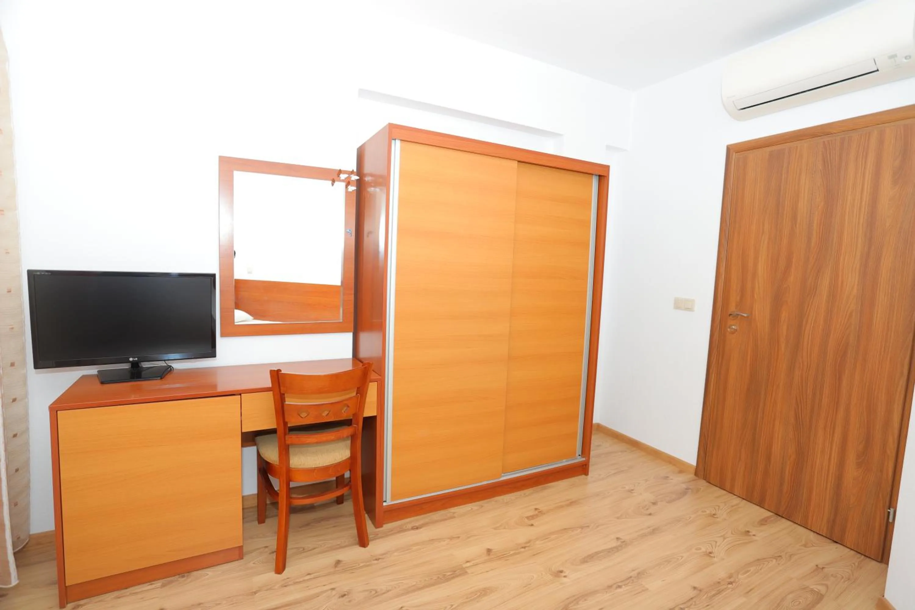 Bedroom in Hotel Orehite-G