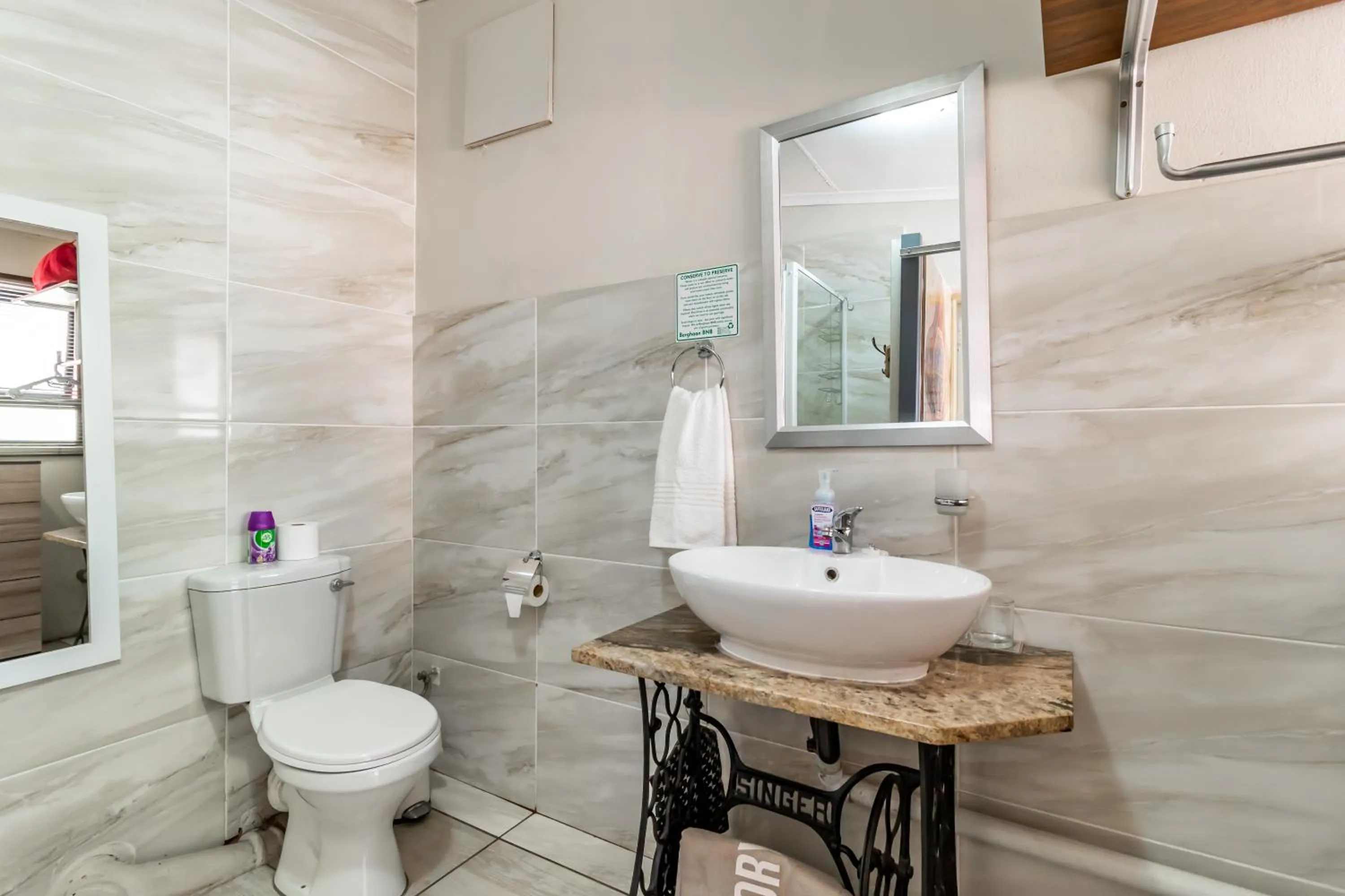 Toilet in Berghaan Pretoria