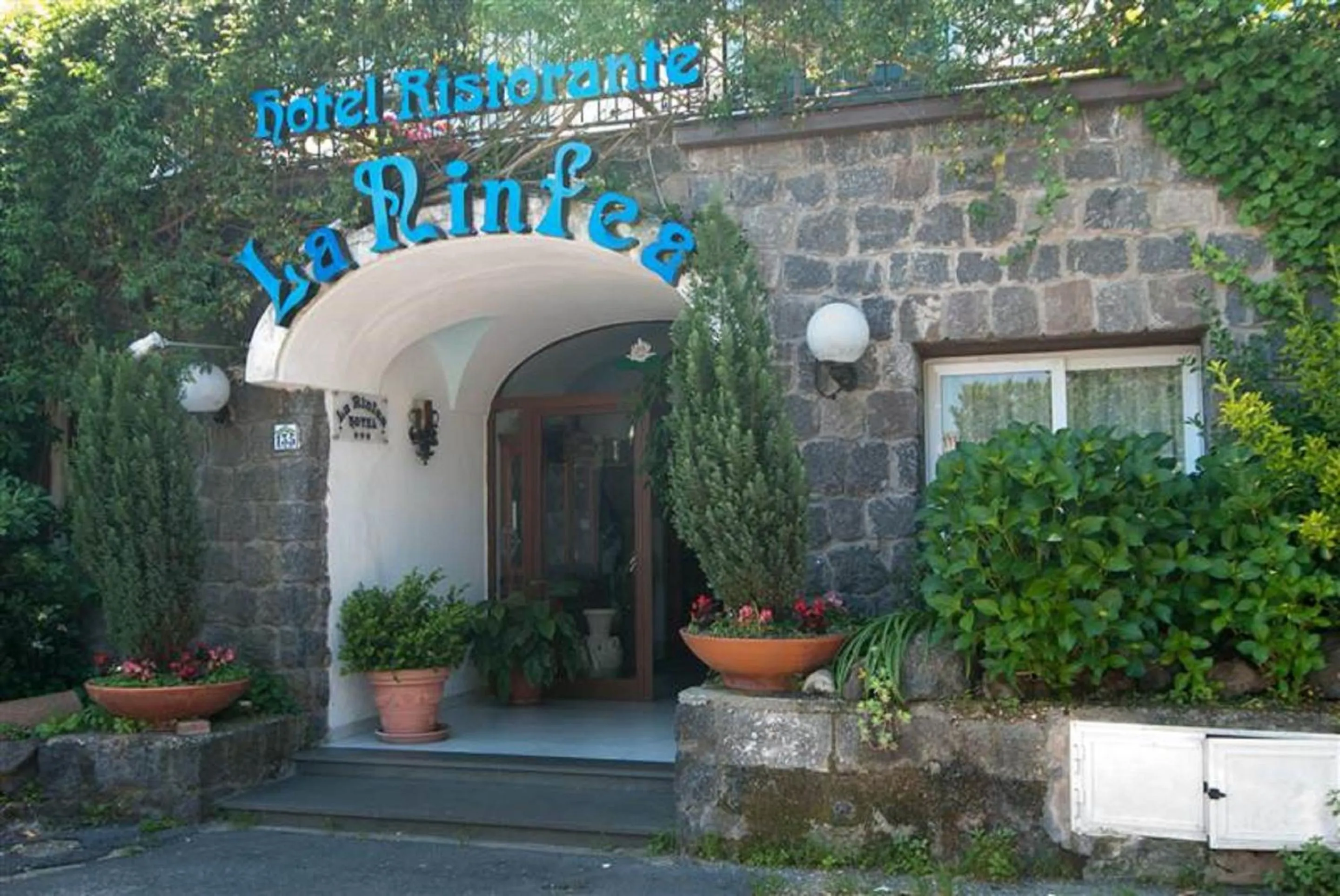Facade/entrance in Hotel La Ninfea
