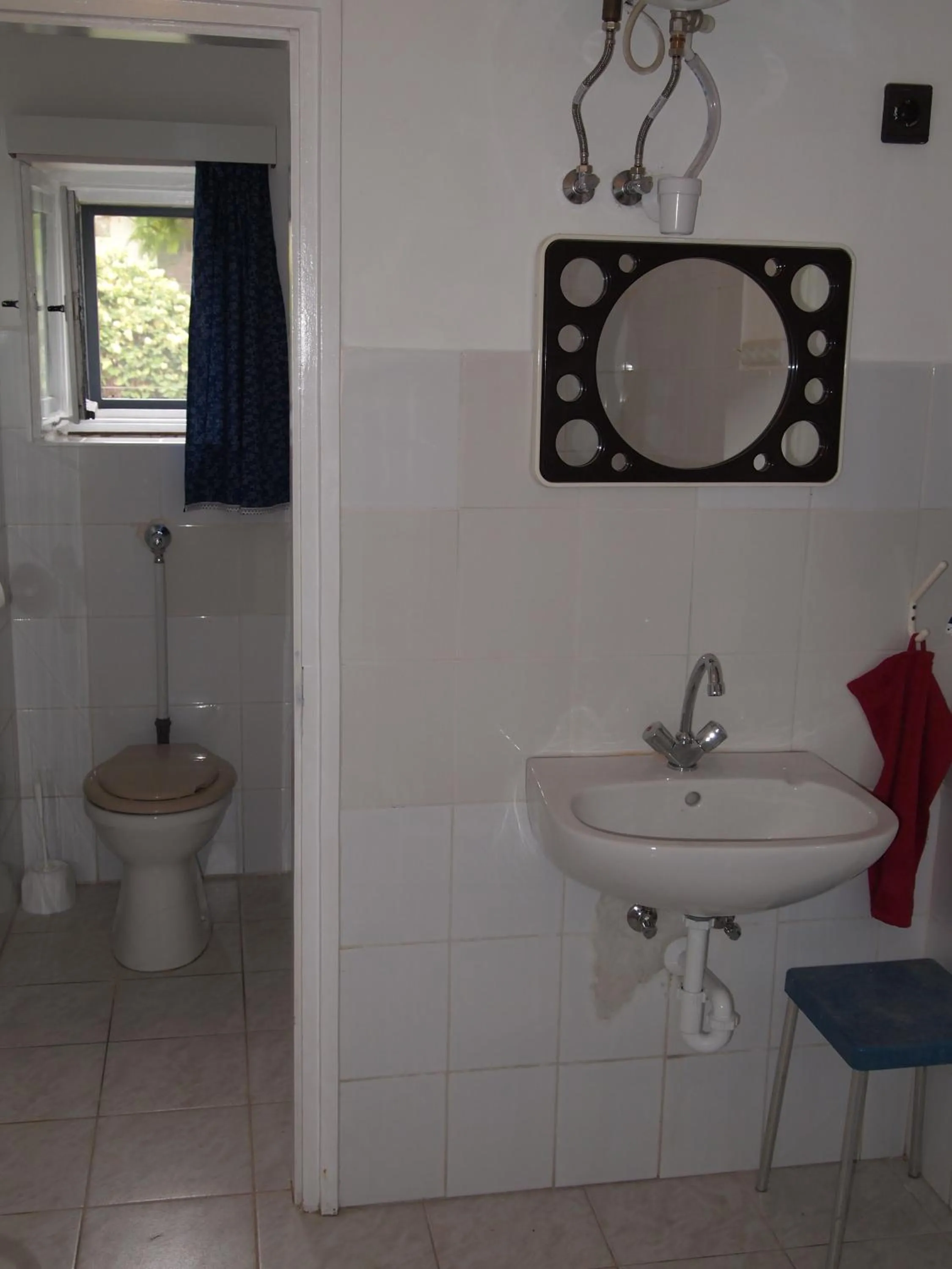 Toilet in Lake Vendégház