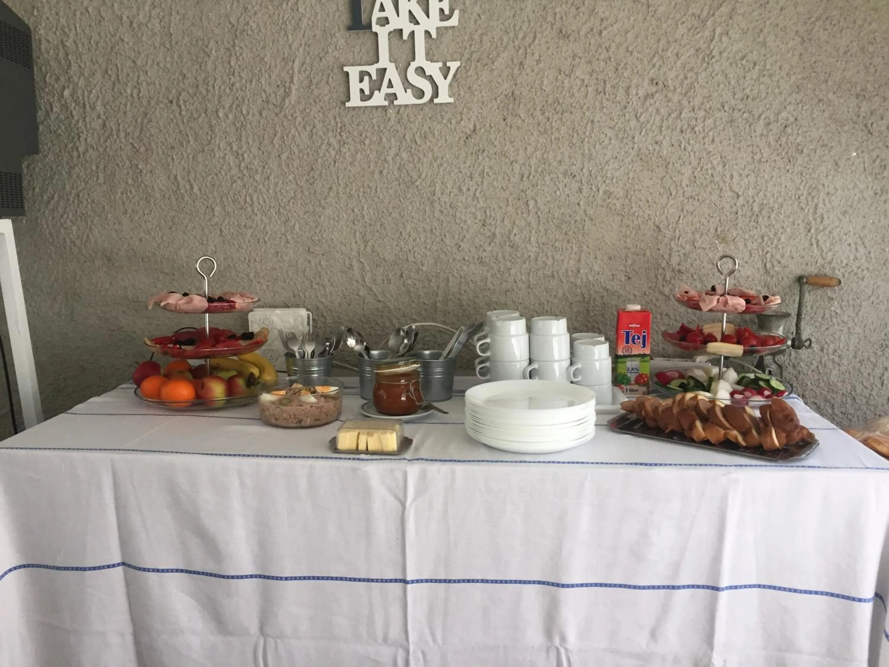 Breakfast in Lake Vendégház