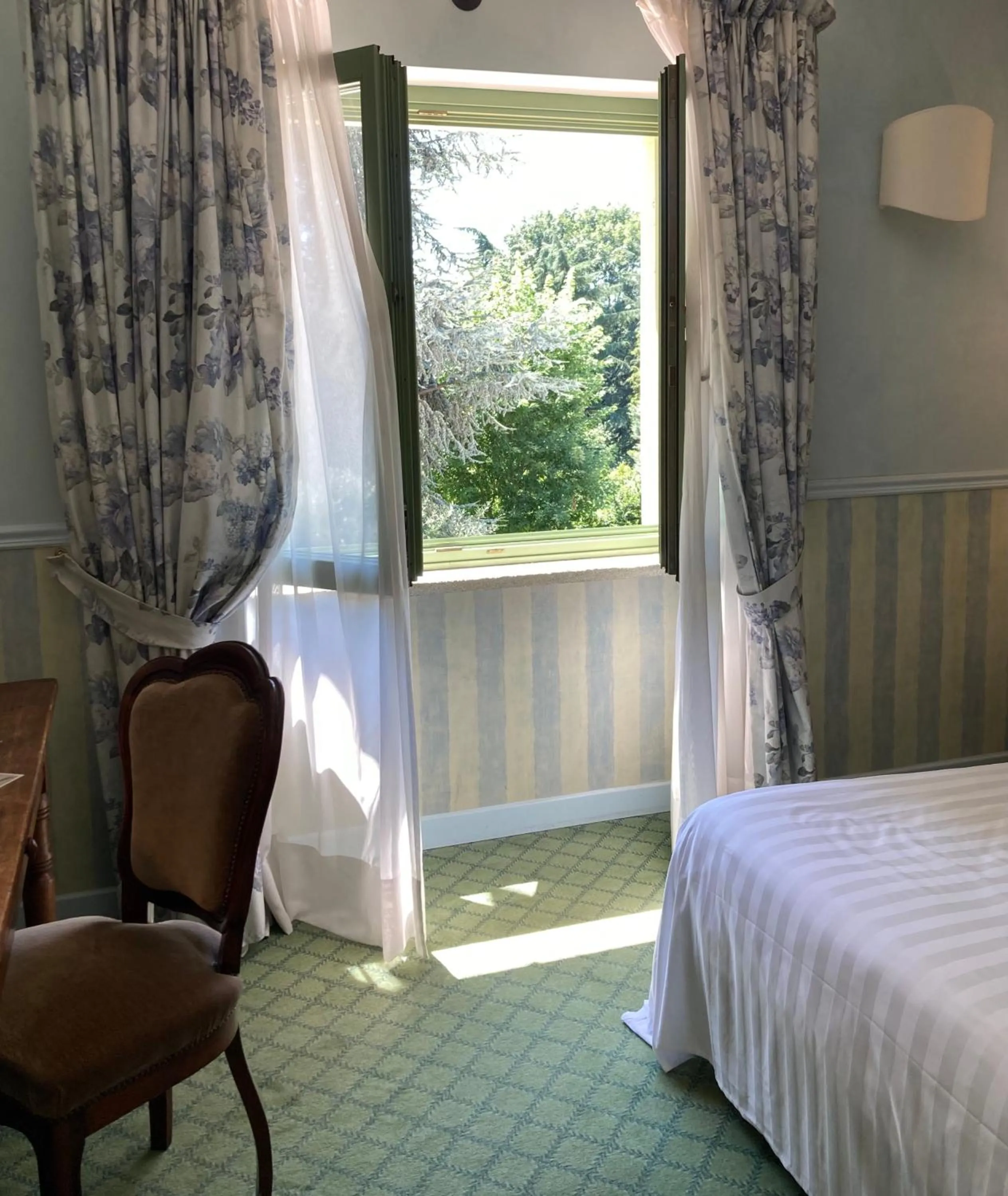 Bed in Locanda Maison Verte