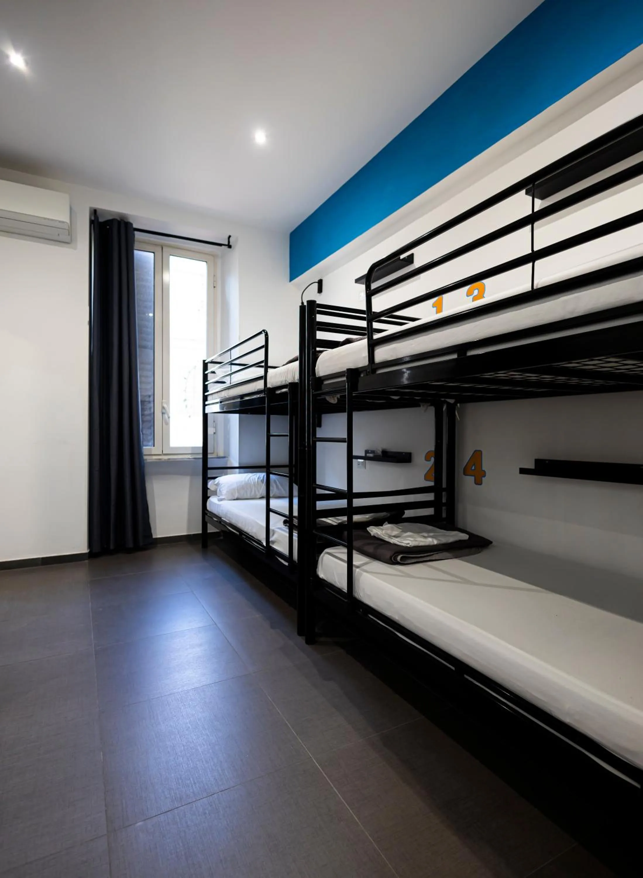 Bed in Melting Pot Rome